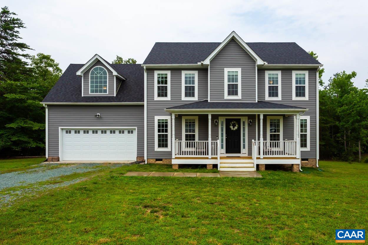 34 Trillium Ln, Troy