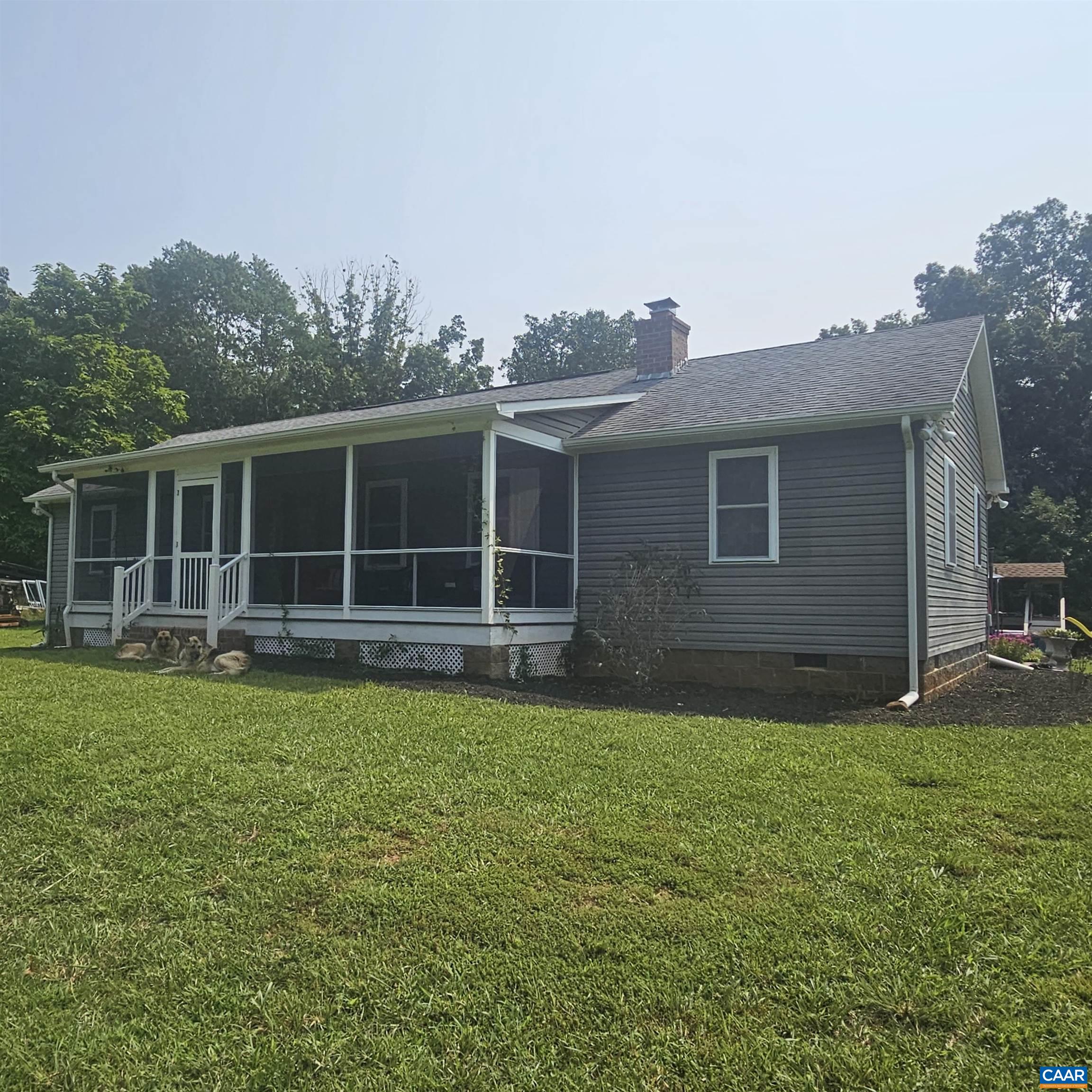 2546 & 2550 Hundley Branch Rd, Scottsville