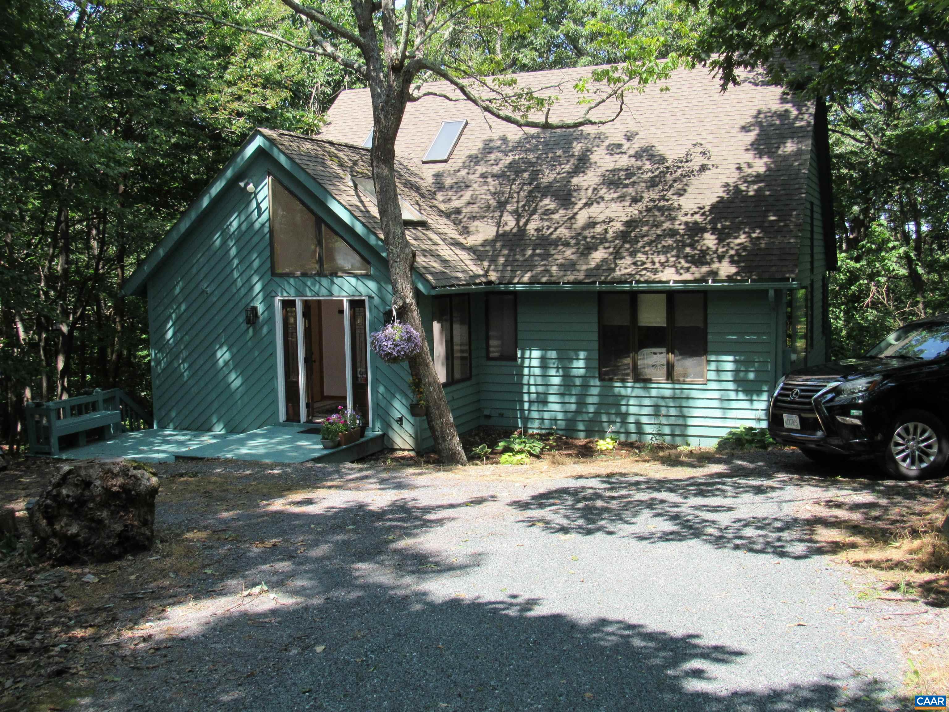 81 Timber Camp Dr, Wintergreen