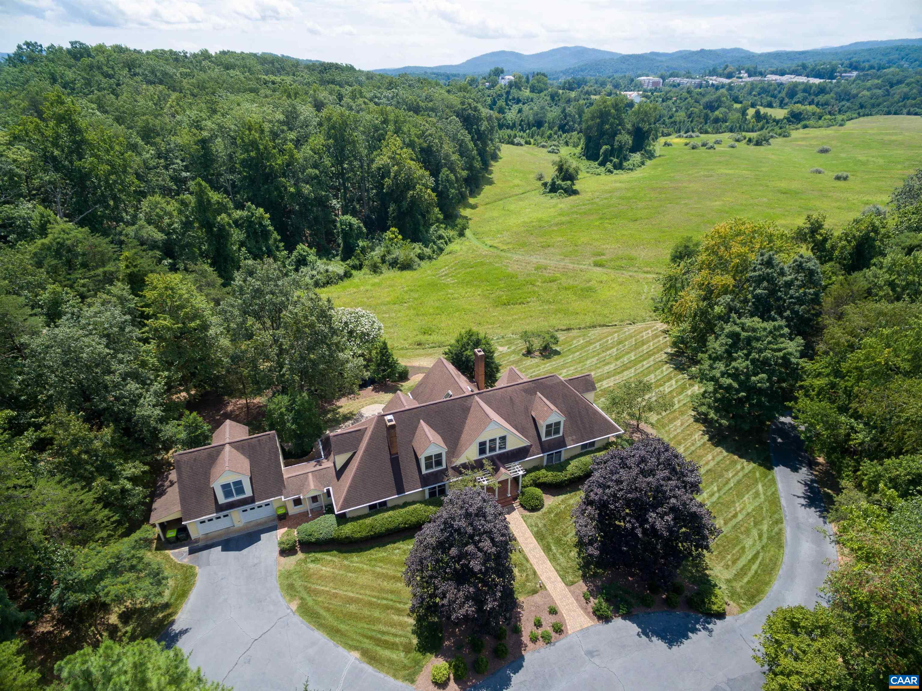 119 Falcon Dr, Charlottesville