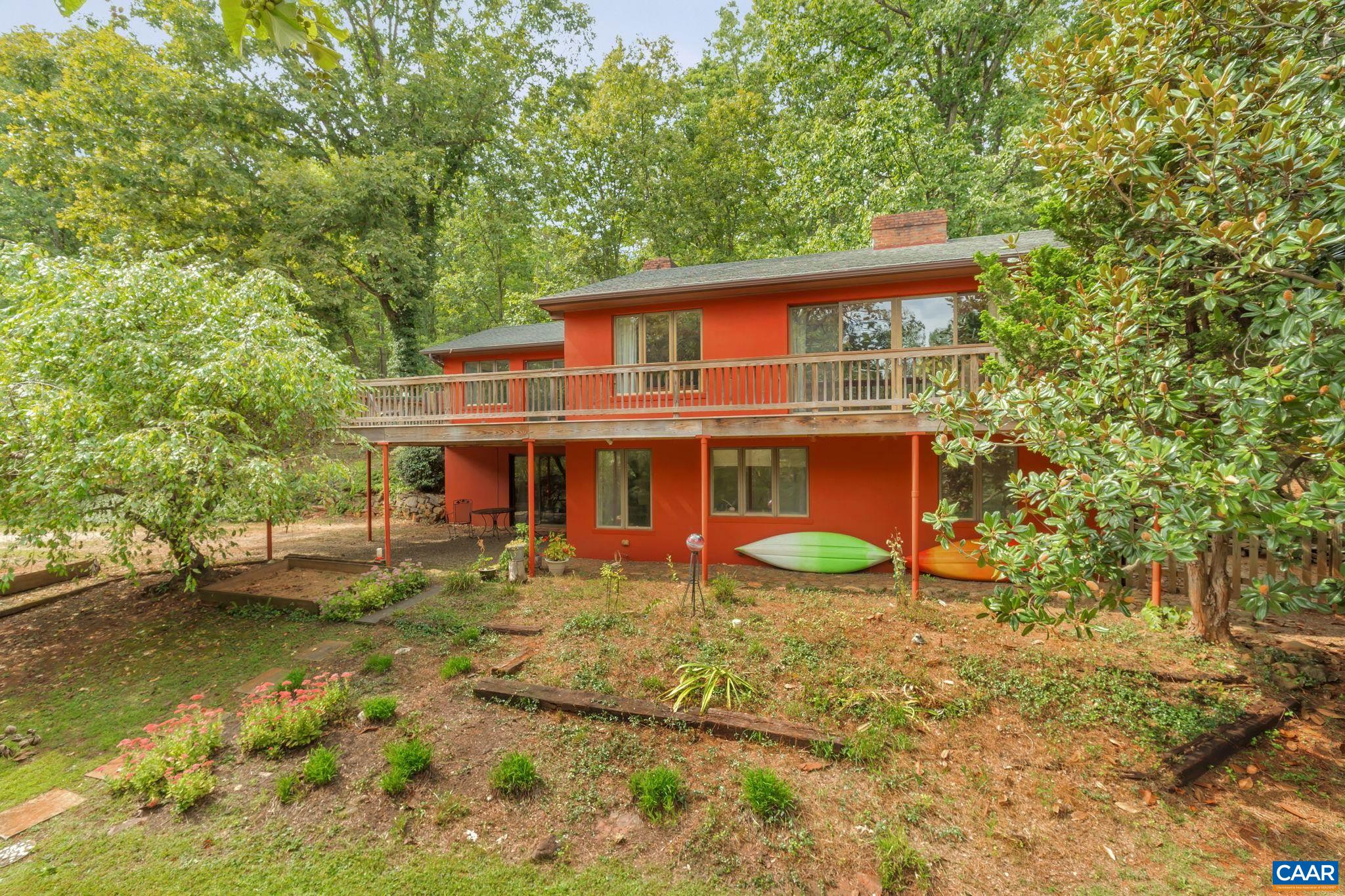 537 Pine Trl, Lovingston