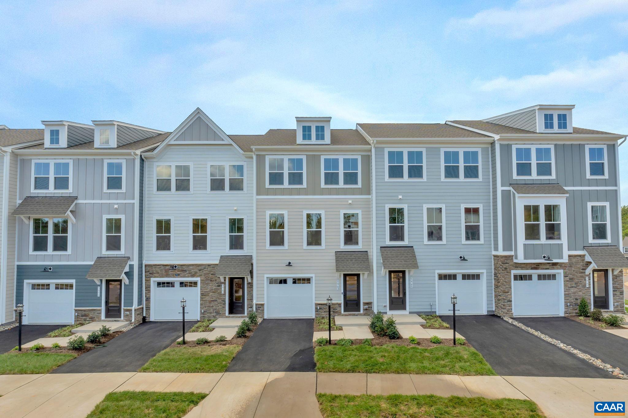 6025 Mccomb St, Crozet