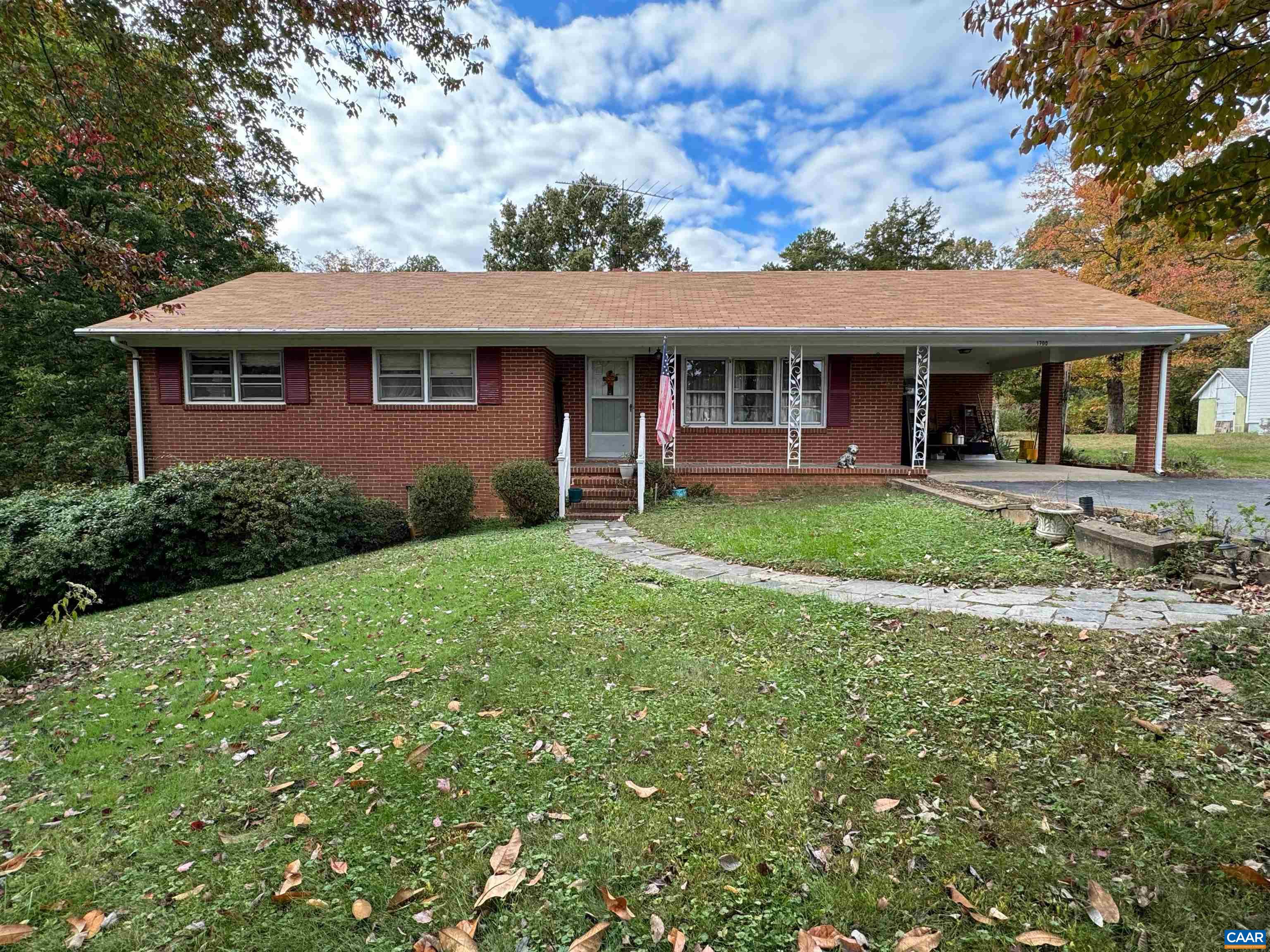 1704 Old Brook Rd, Charlottesville