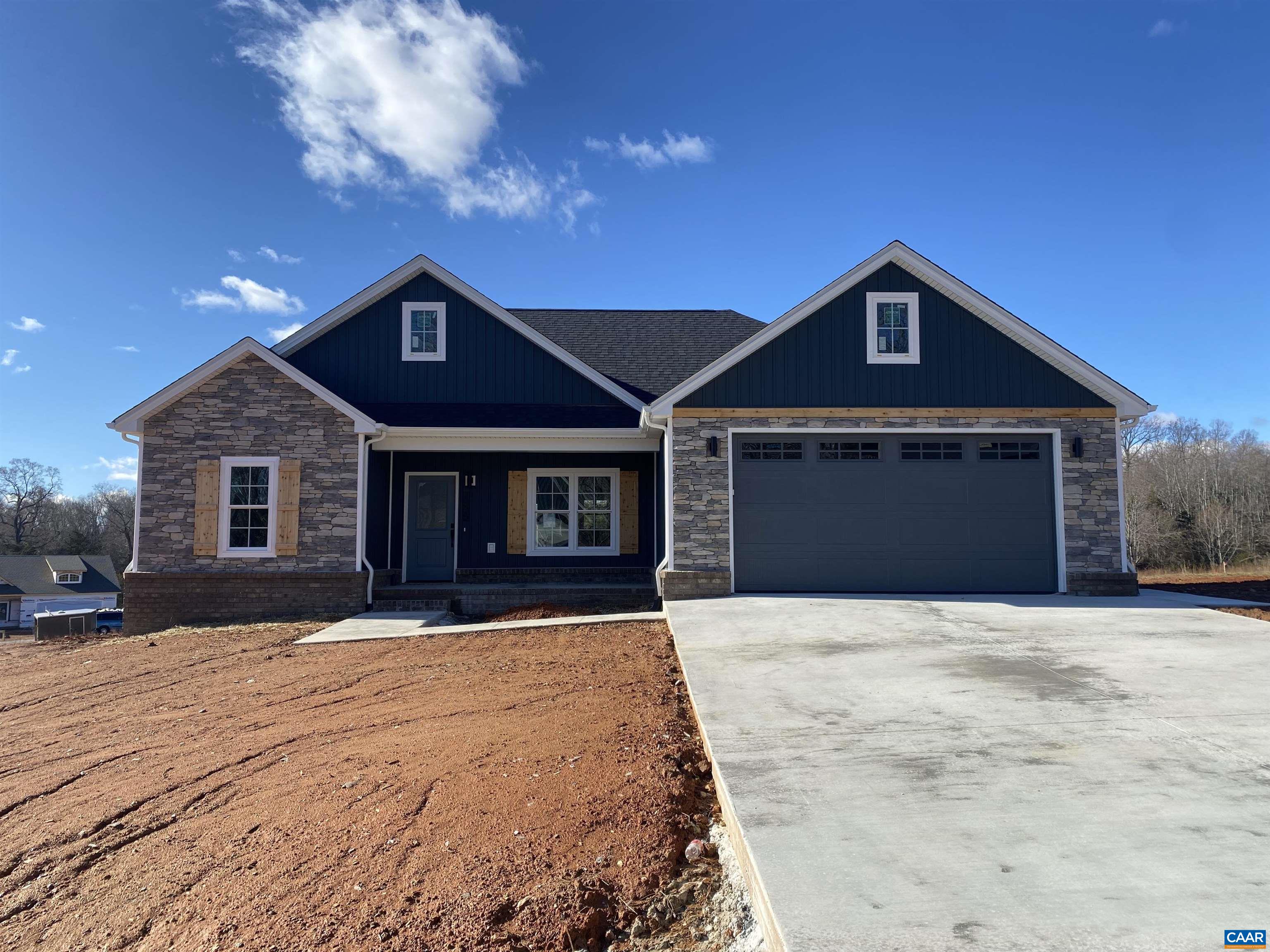 1335 Boonsboro Meadows Dr, Lynchburg
