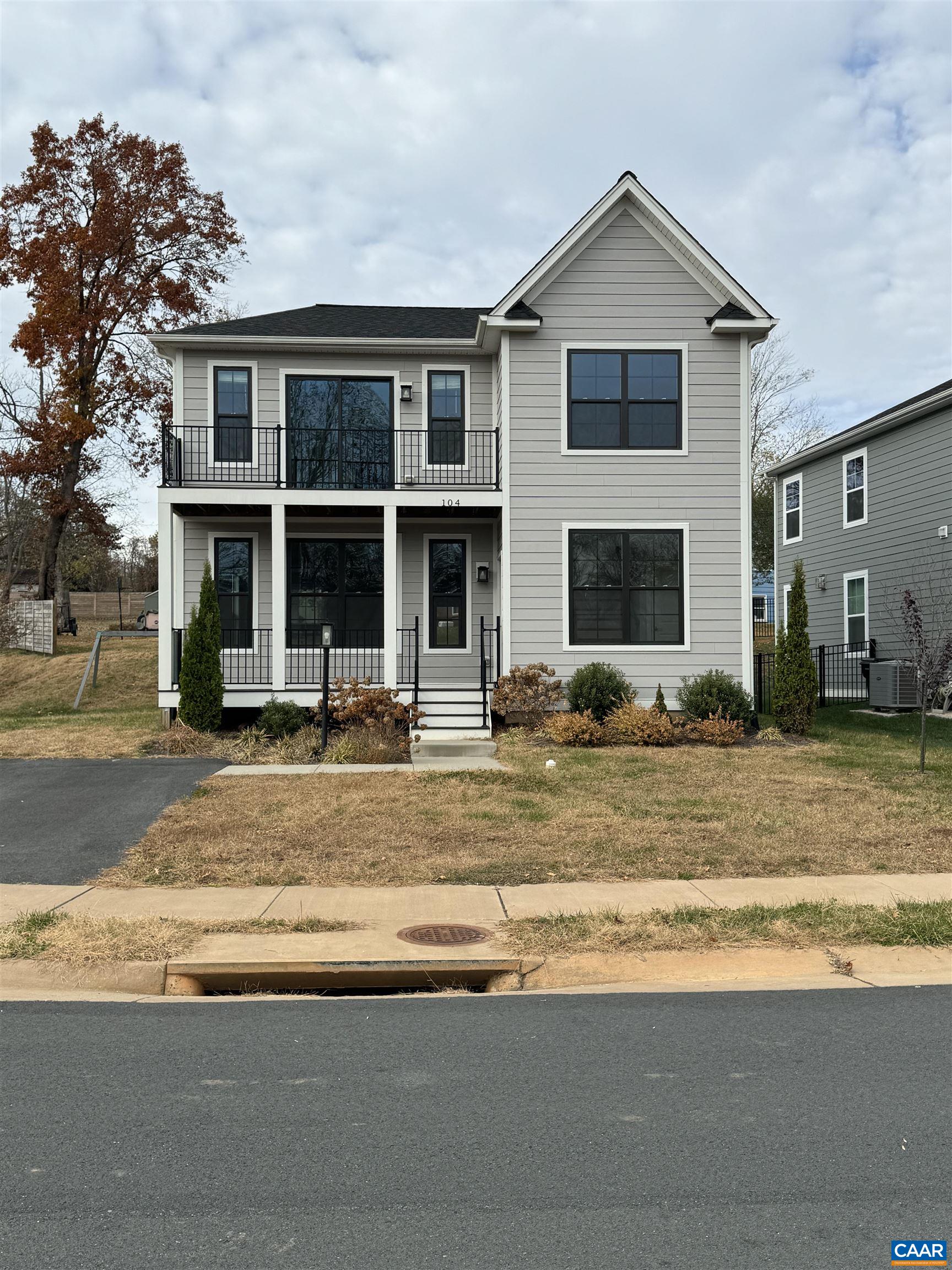 104 Paynes Mill Rd, Charlottesville