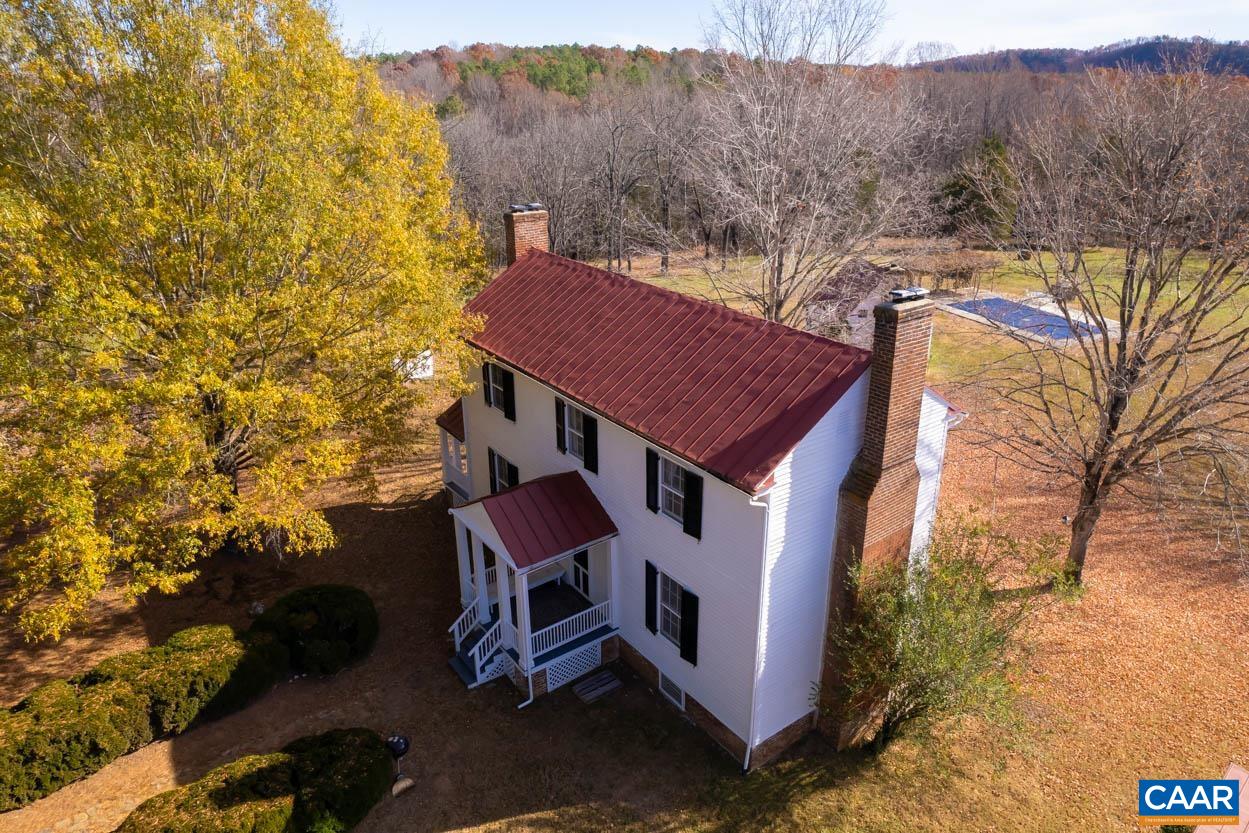 1642 Edgehill Plantation Rd, Gladstone