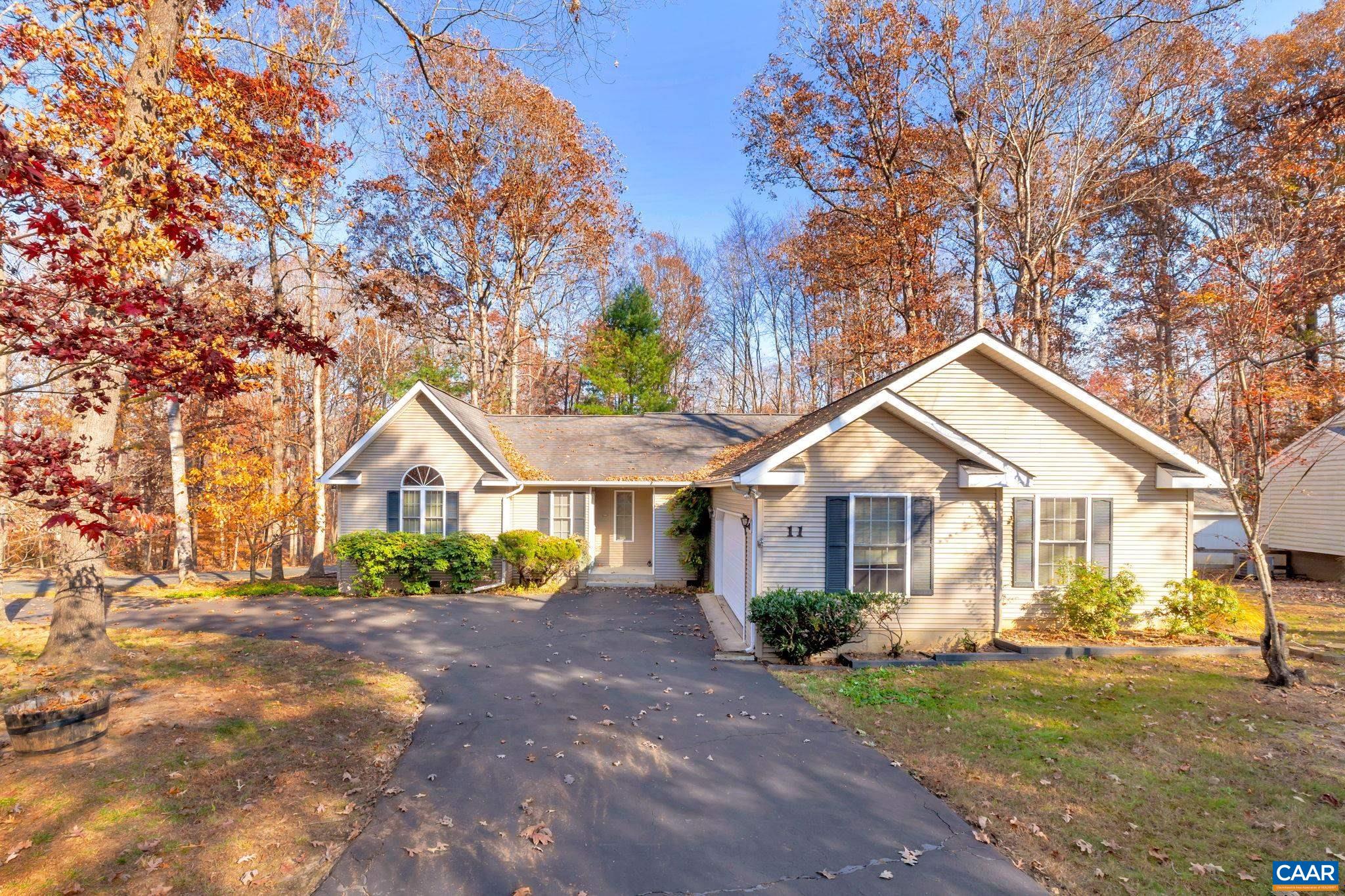 11 Hardwood Rd, Palmyra