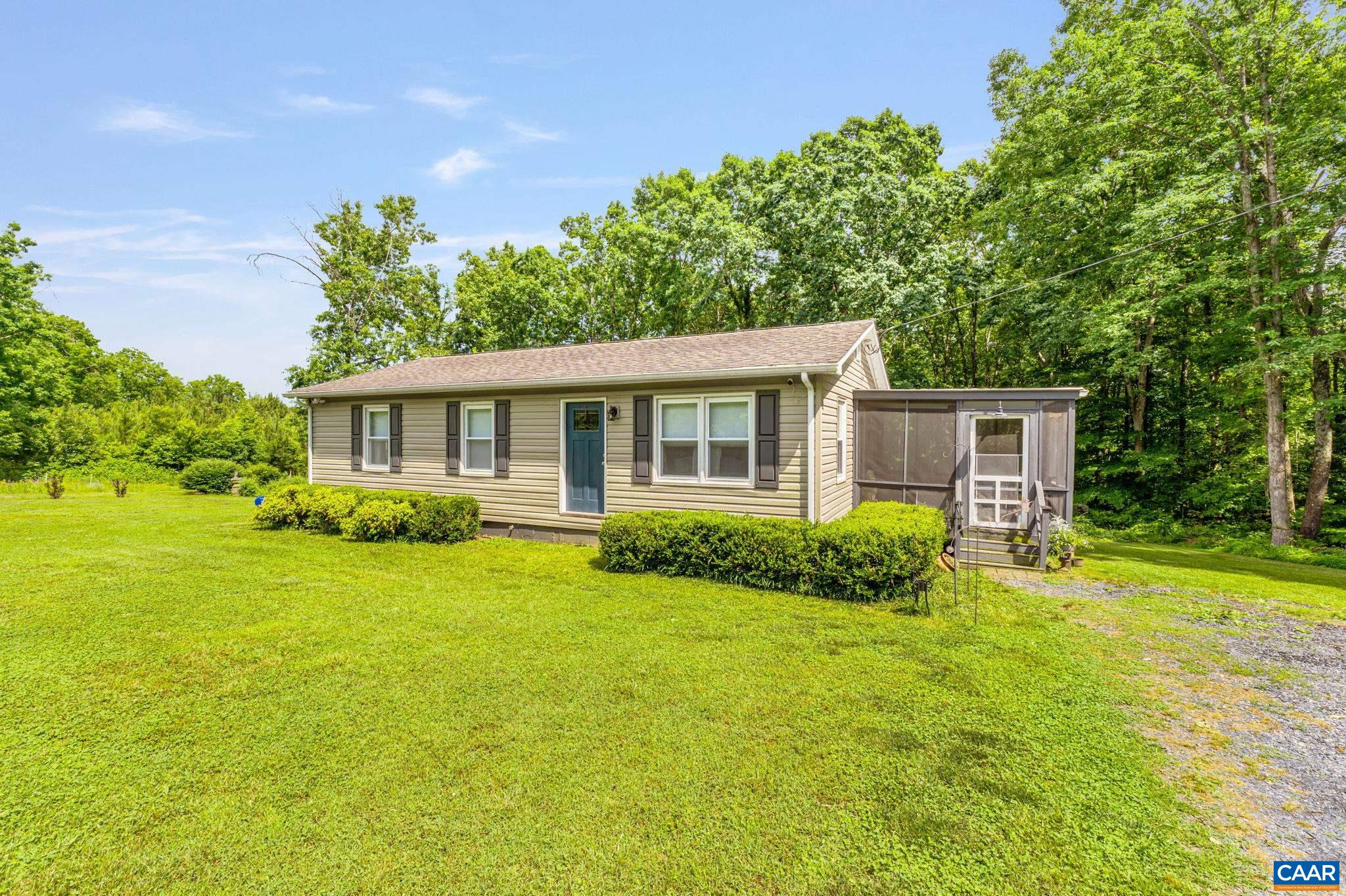 110 Fluco Ln, Scottsville