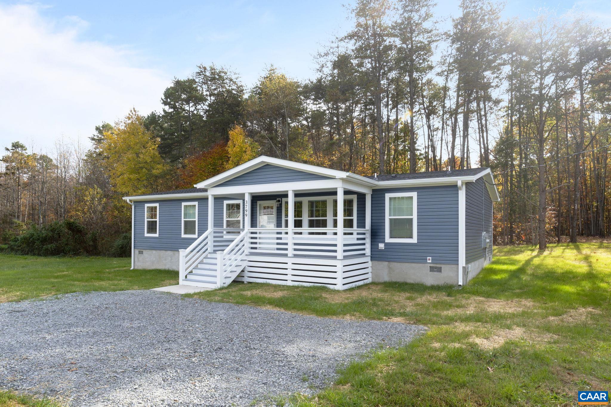 3799 Rolling Rd, Scottsville