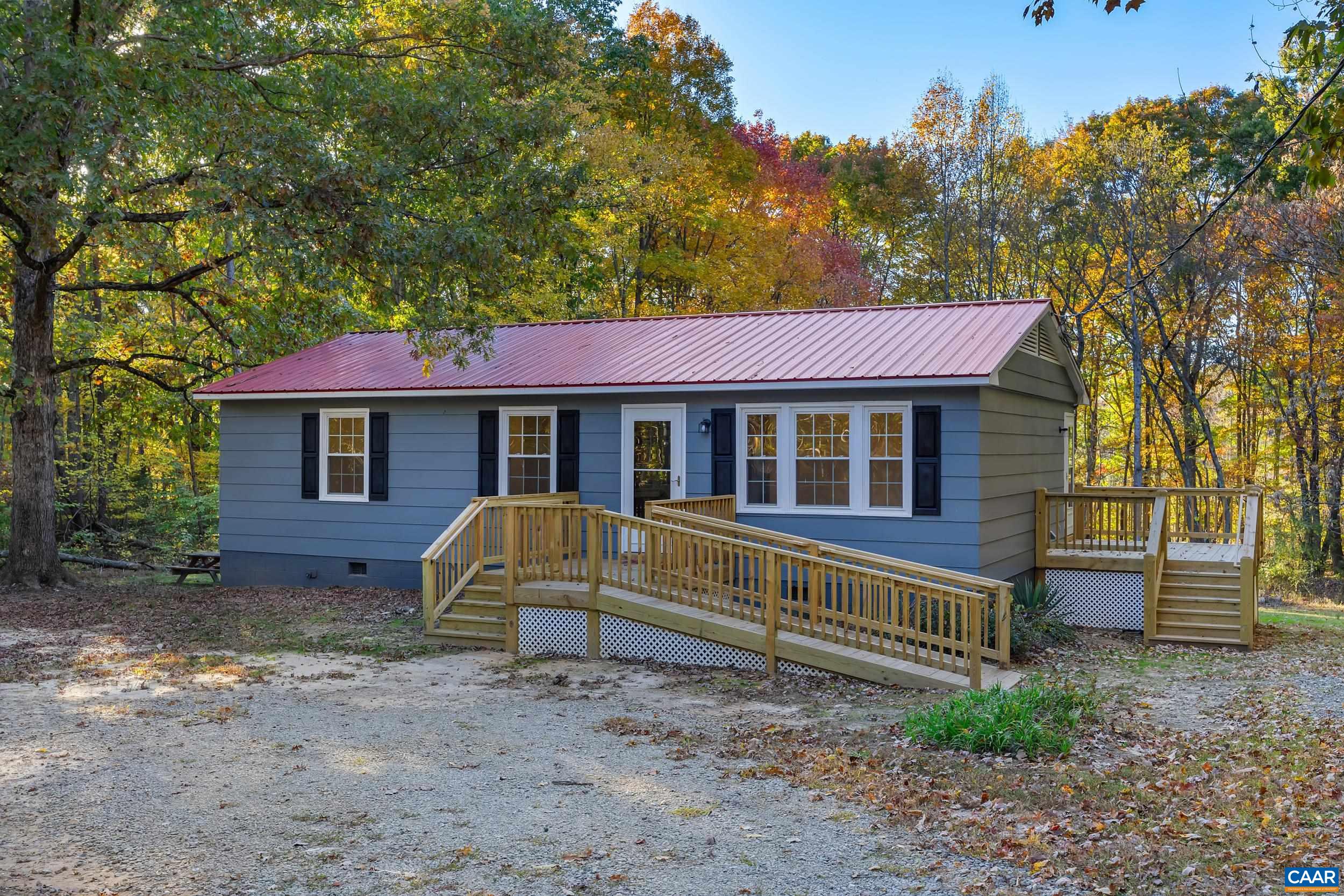 1428 Harris Creek Rd, Louisa