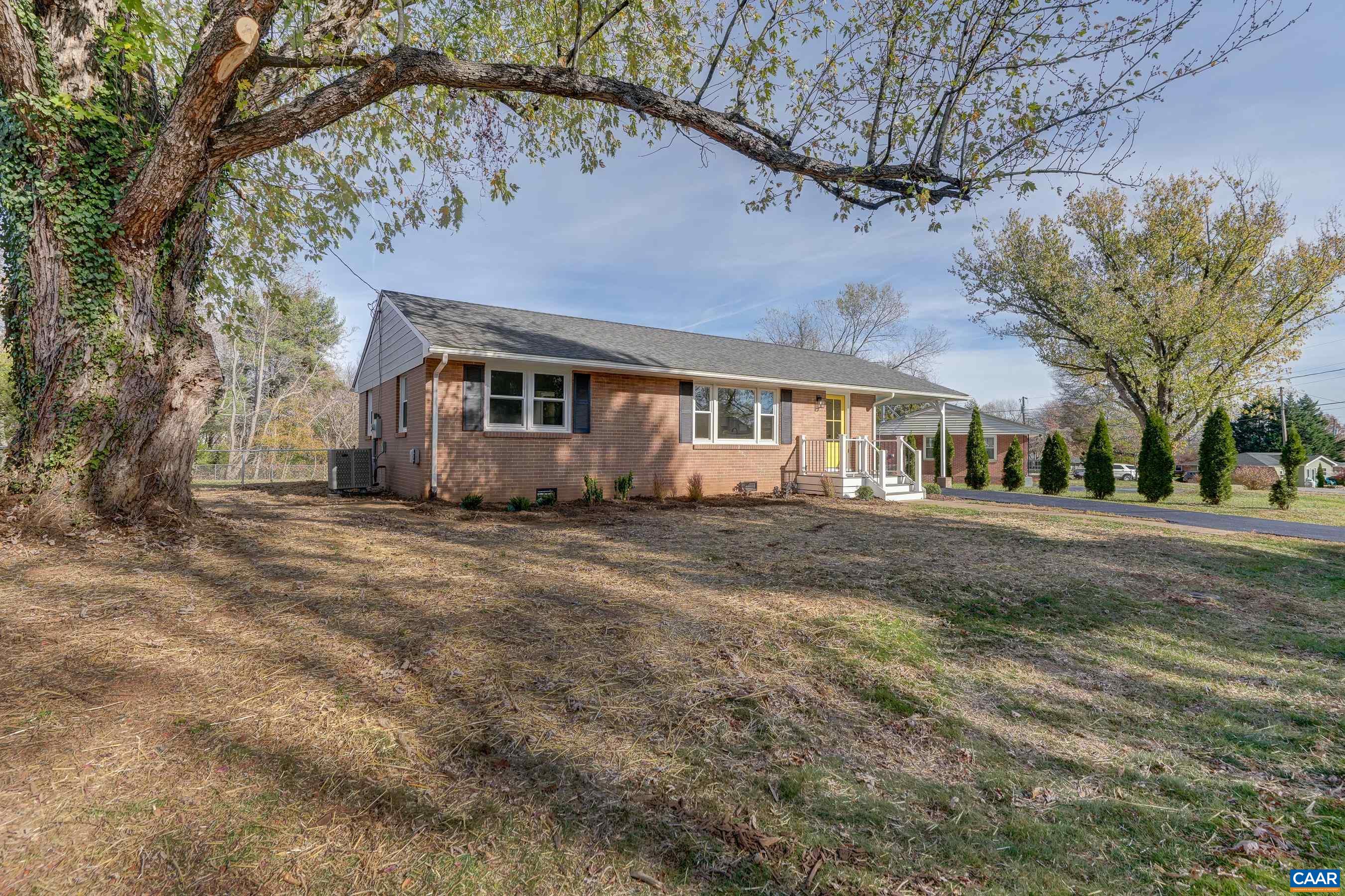 1324 Peach Tree Dr, Crozet