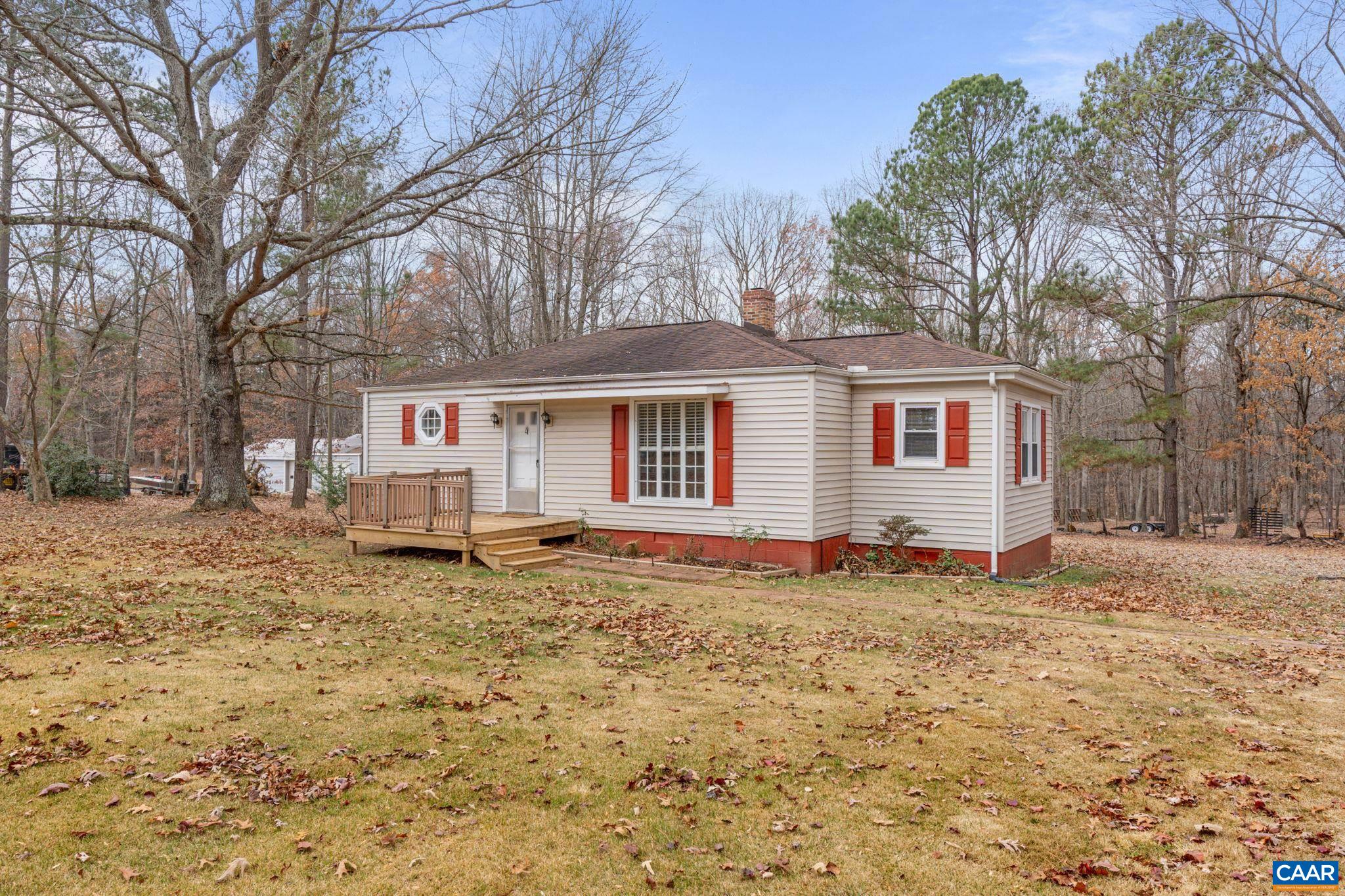 371 Fanny White Rd, Dillwyn