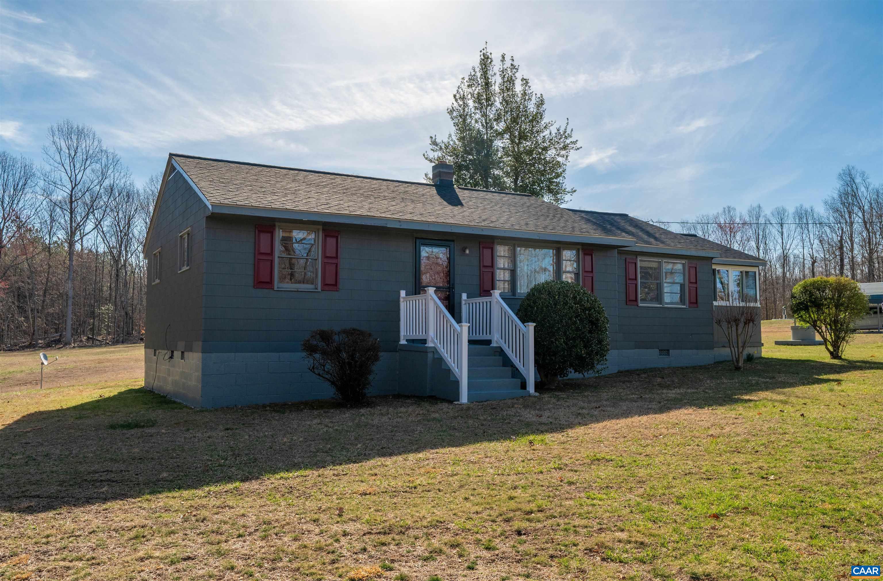 308 Nannie Burton Rd, Louisa