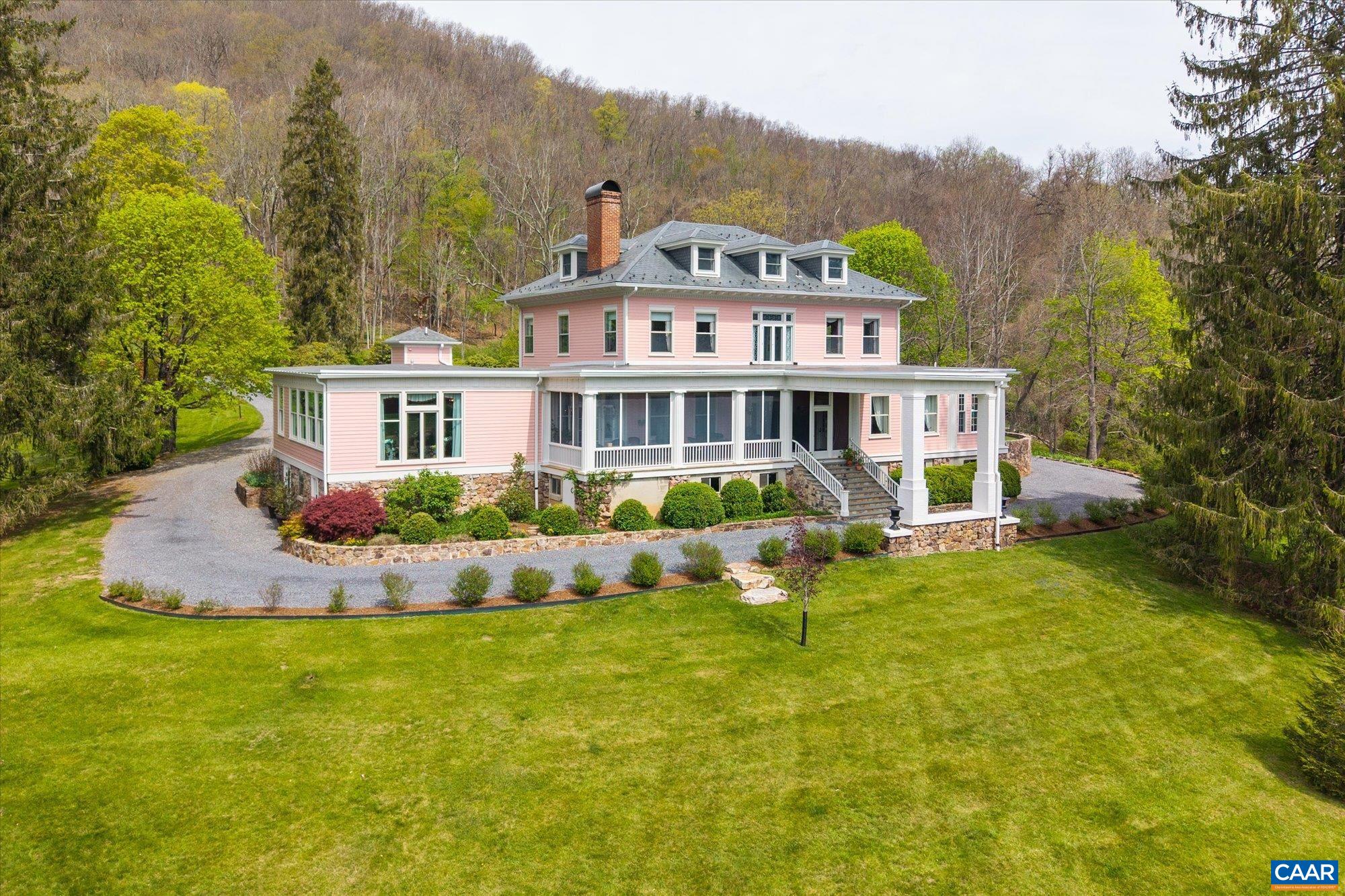 356 Routier Hill Rd, Hot Springs