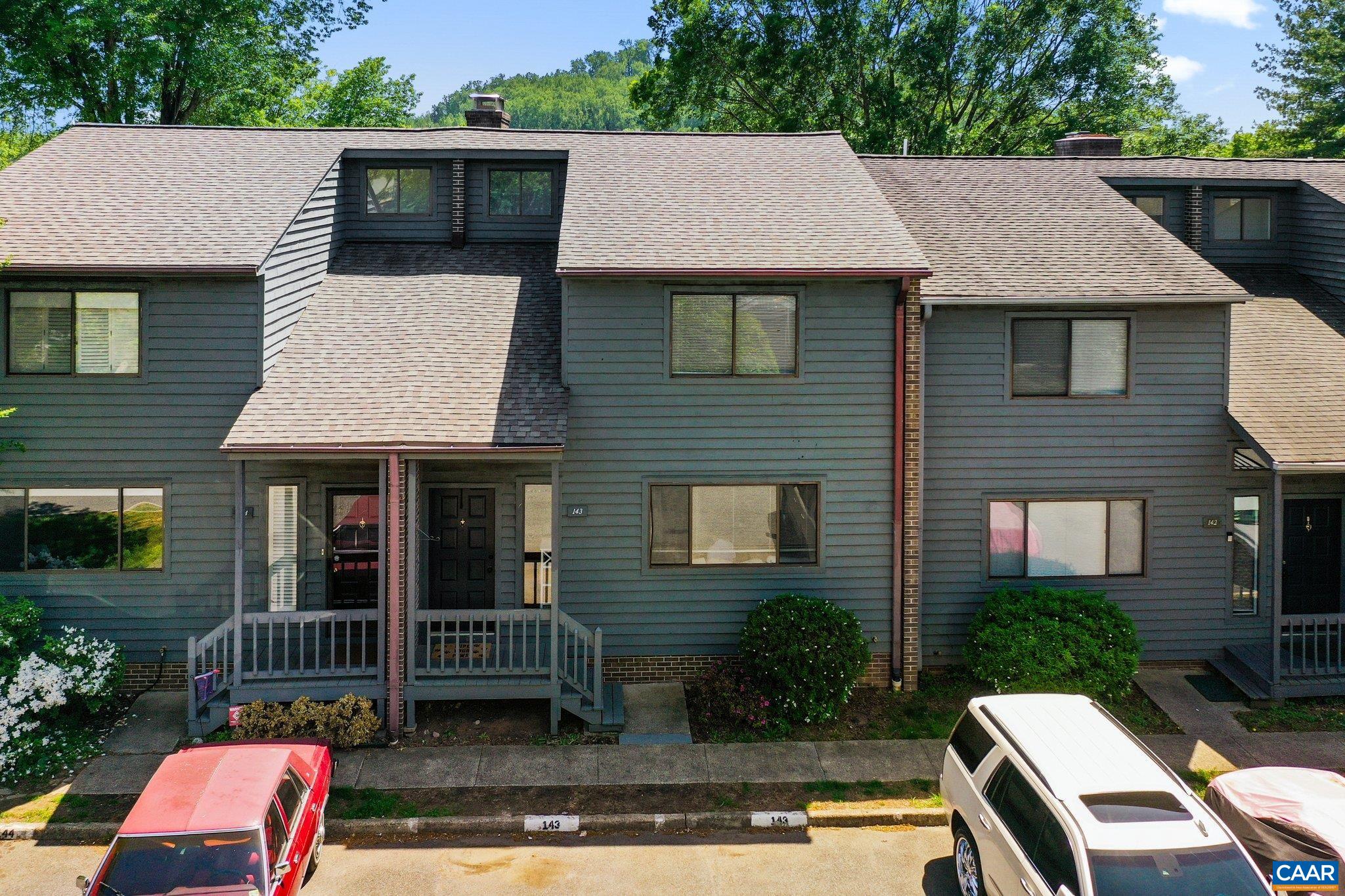 143 Harvest Dr, Charlottesville