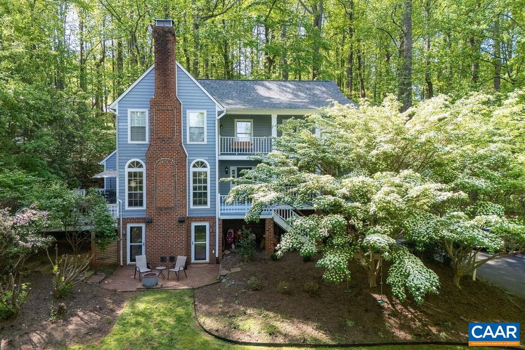 75 Hickory Ln, Charlottesville