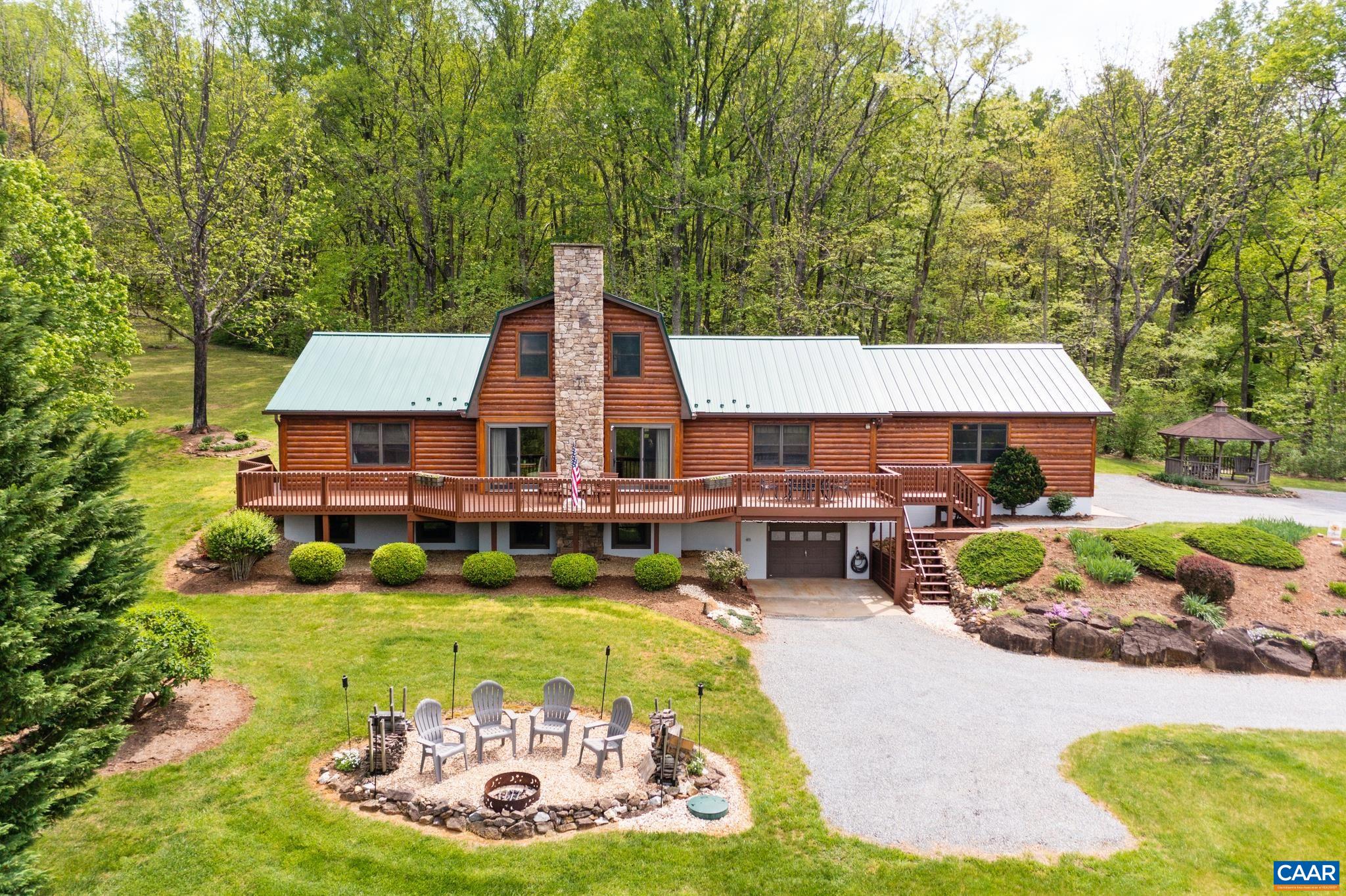 6 Old Orchard Ln, Roseland