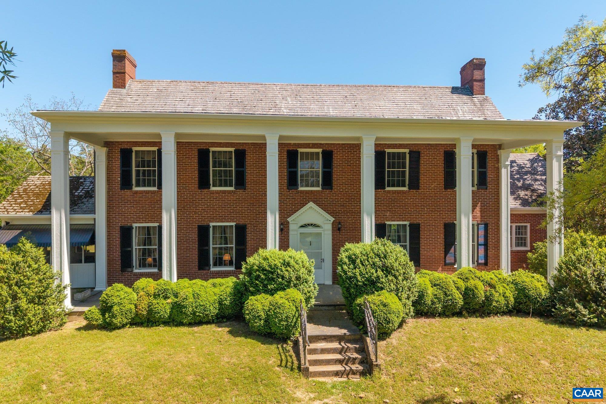 400 Doe Ln, Chatham