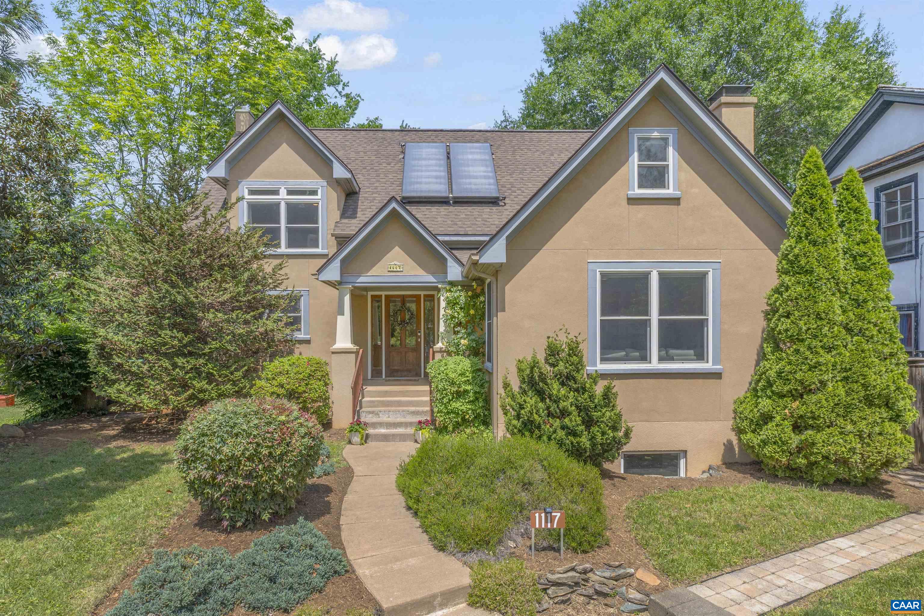 1117 Little High St, Charlottesville