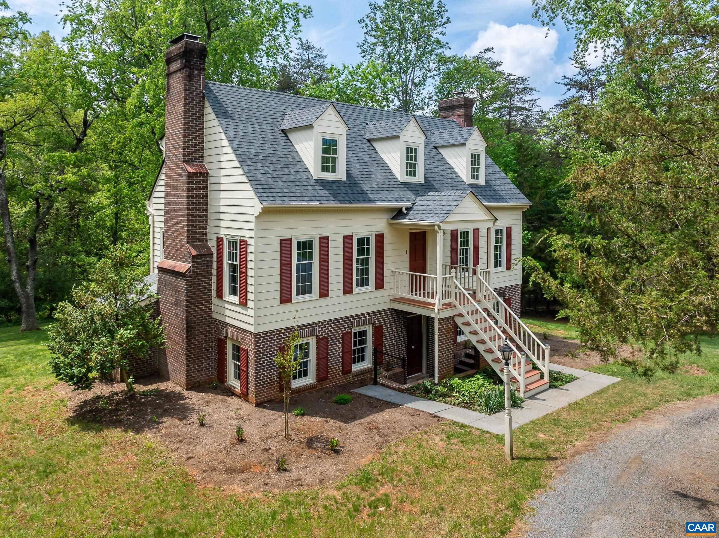 3665 Country Ln, Charlottesville