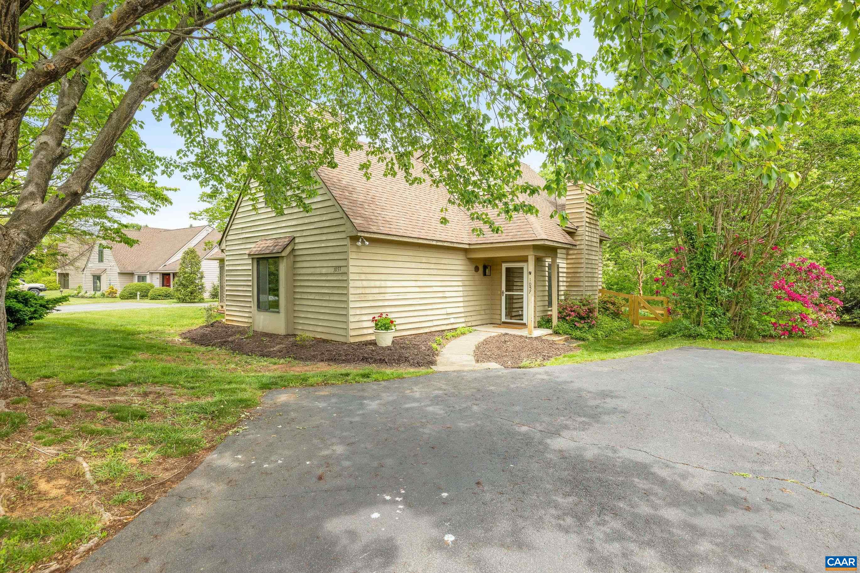 1057 Highlands Dr, Charlottesville
