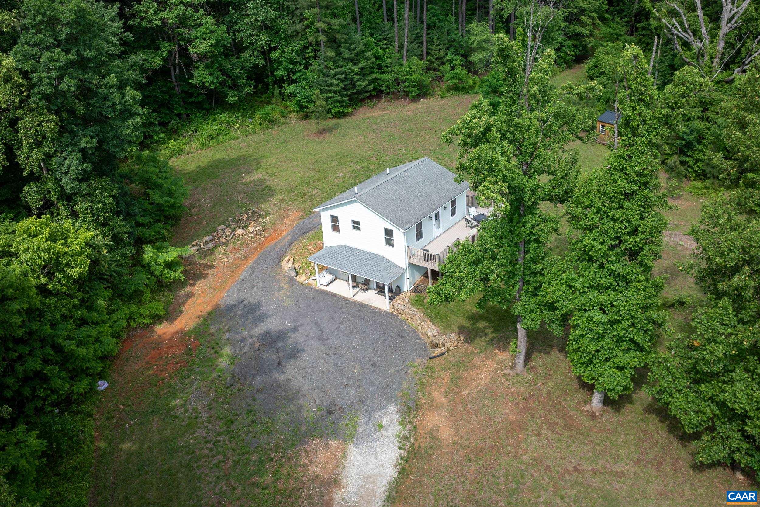 686 Snow Mountain Rd, Stanardsville