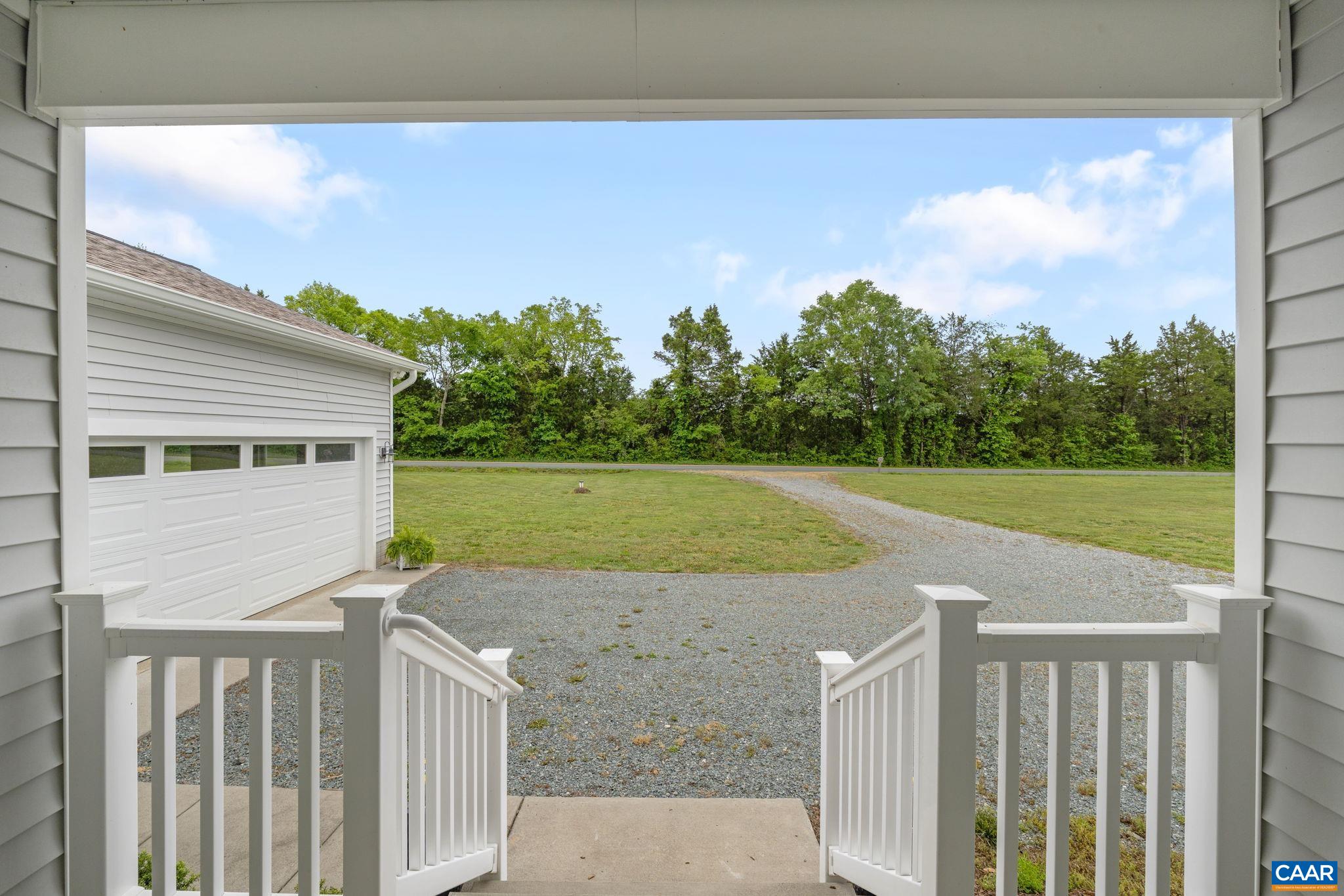 10835 Shannon Hill Rd, Louisa