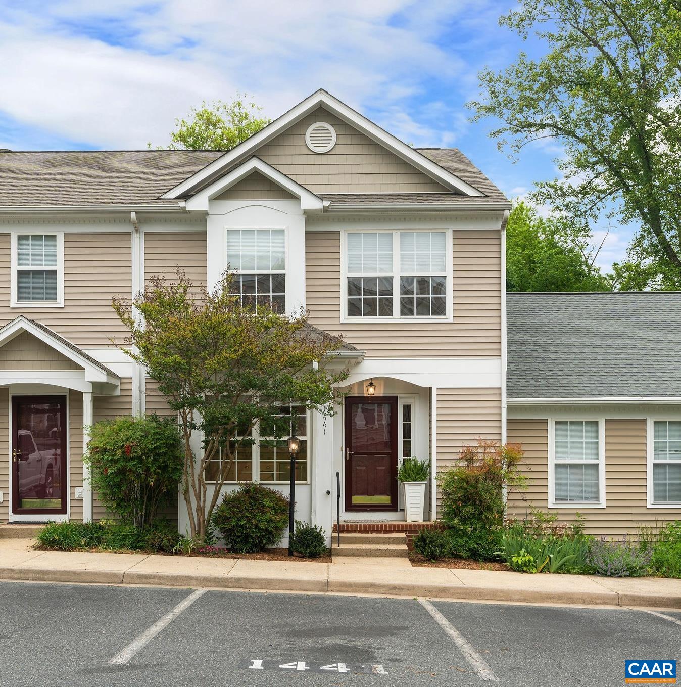 1441 Glenside Green, Charlottesville
