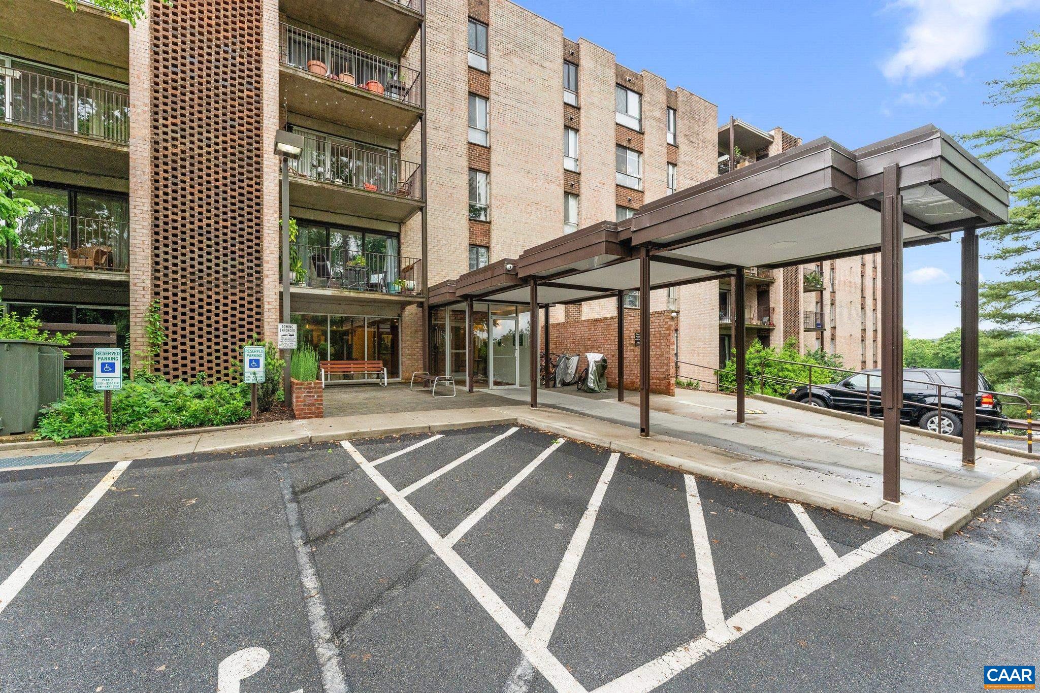511 N 1st St, Charlottesville