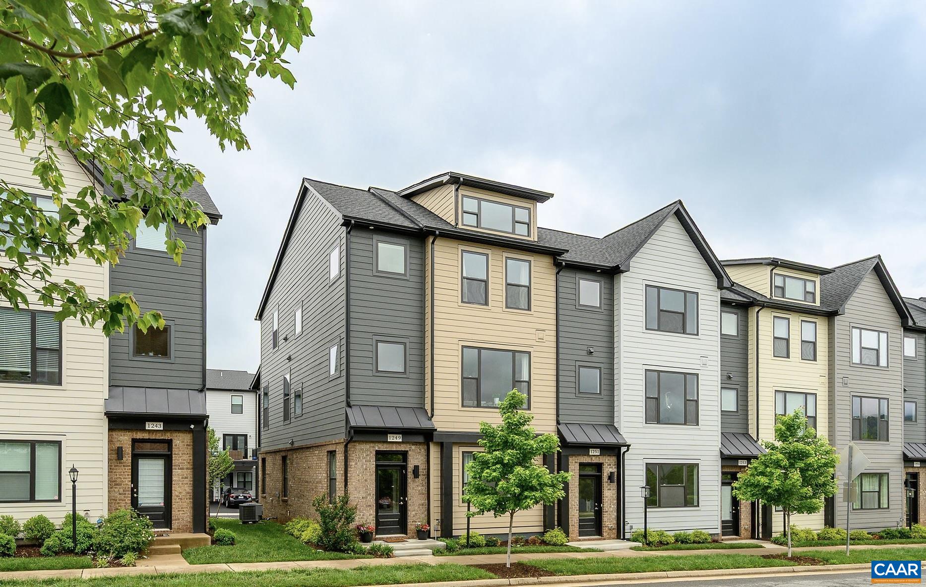 1249 Old Trail Dr, Crozet