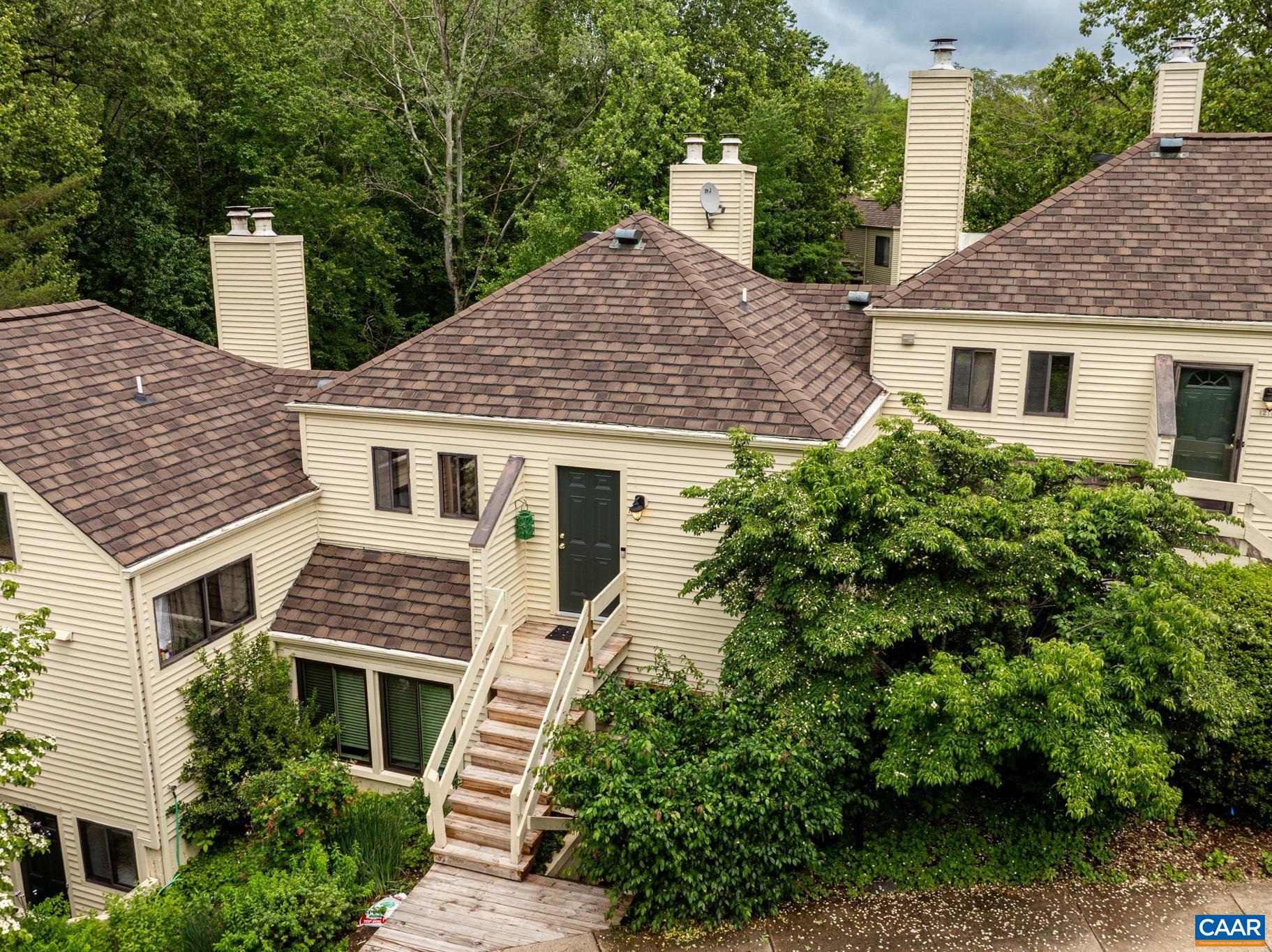1214 Chatham Rdg, Charlottesville