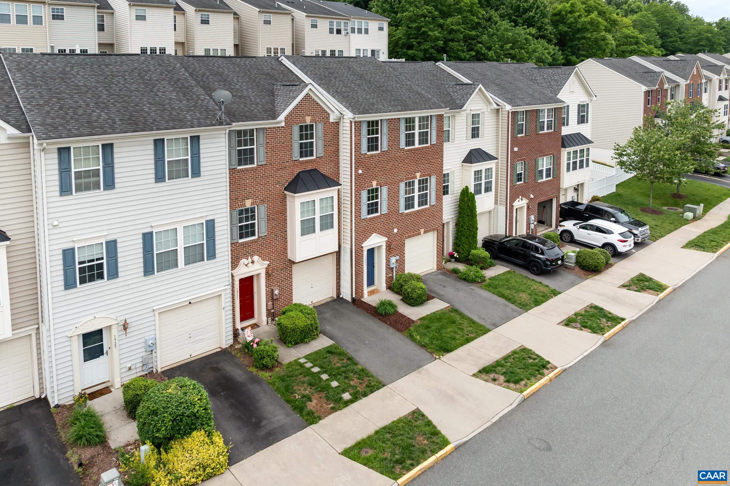 1933 Asheville Dr, Charlottesville