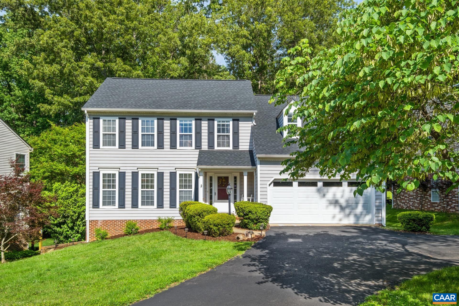 1902 English Oaks Cir N, Charlottesville
