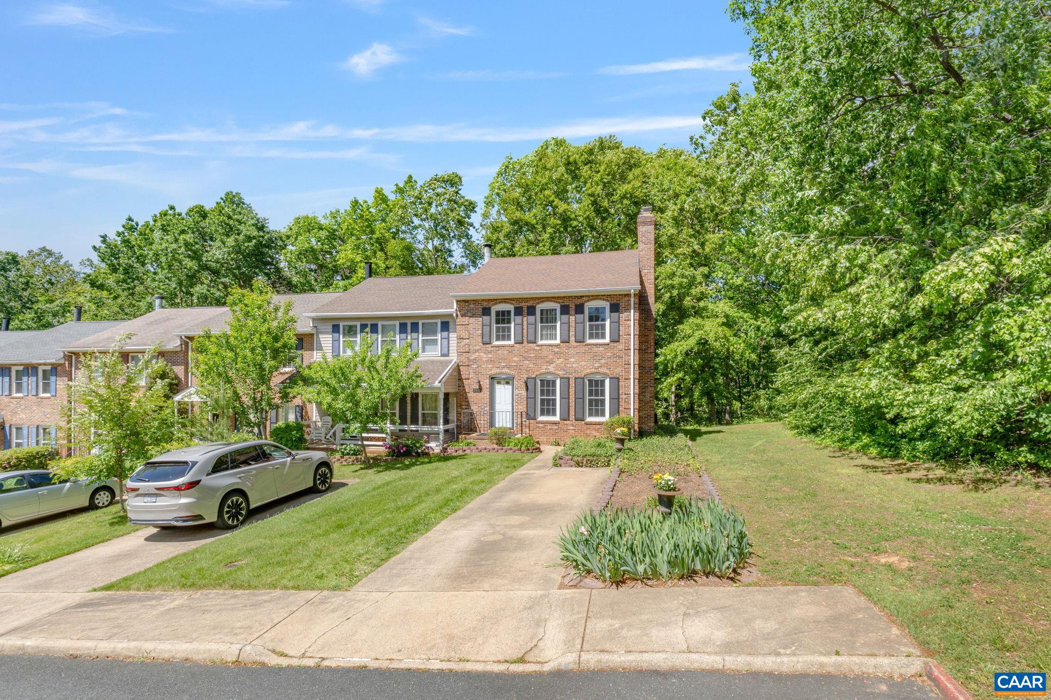 440 Wynridge Dr, Charlottesville