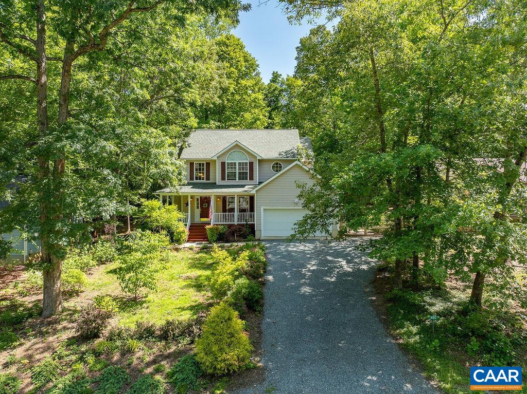 895 Jefferson Dr, Palmyra