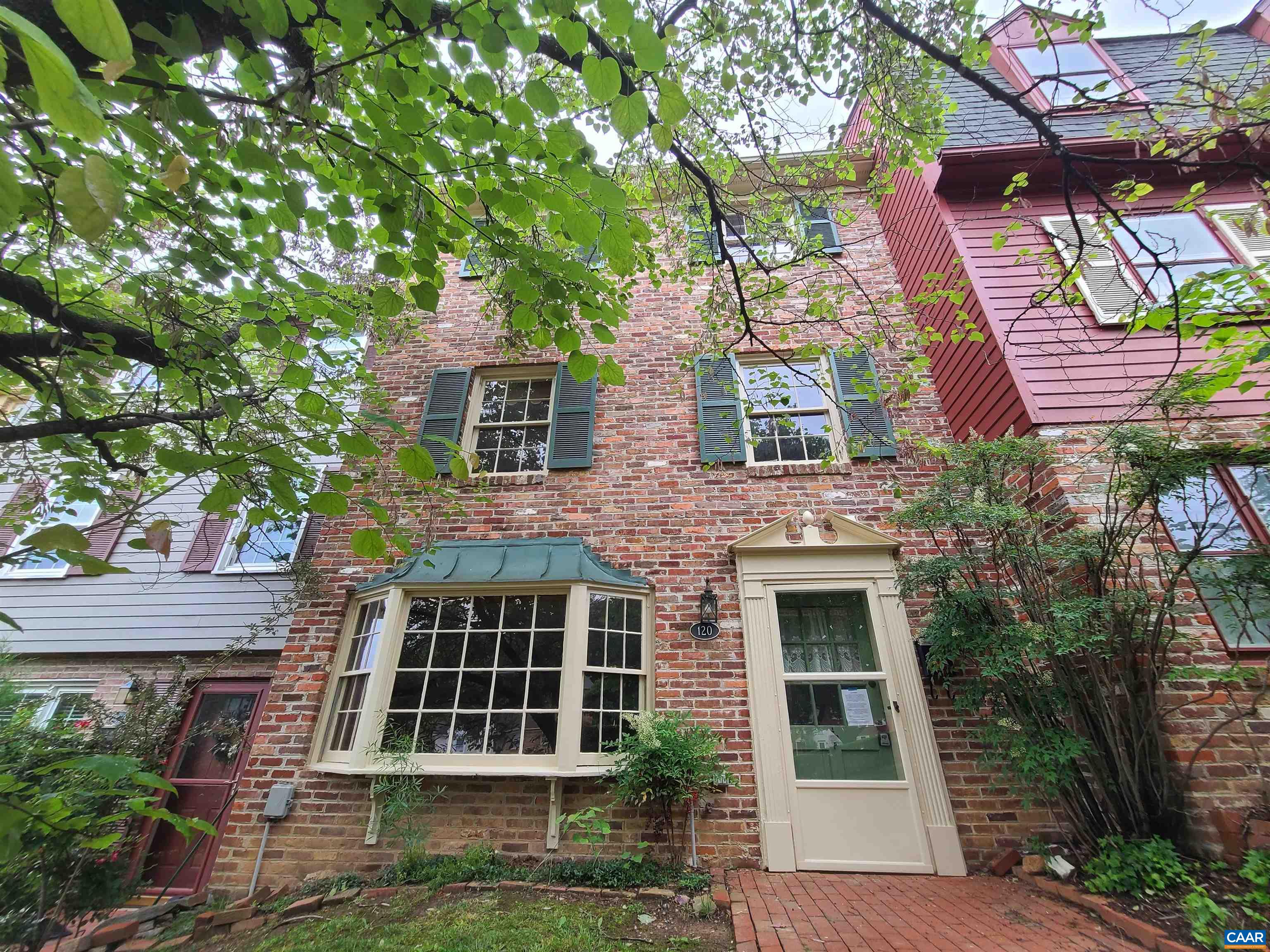 120 Georgetown Green, Charlottesville