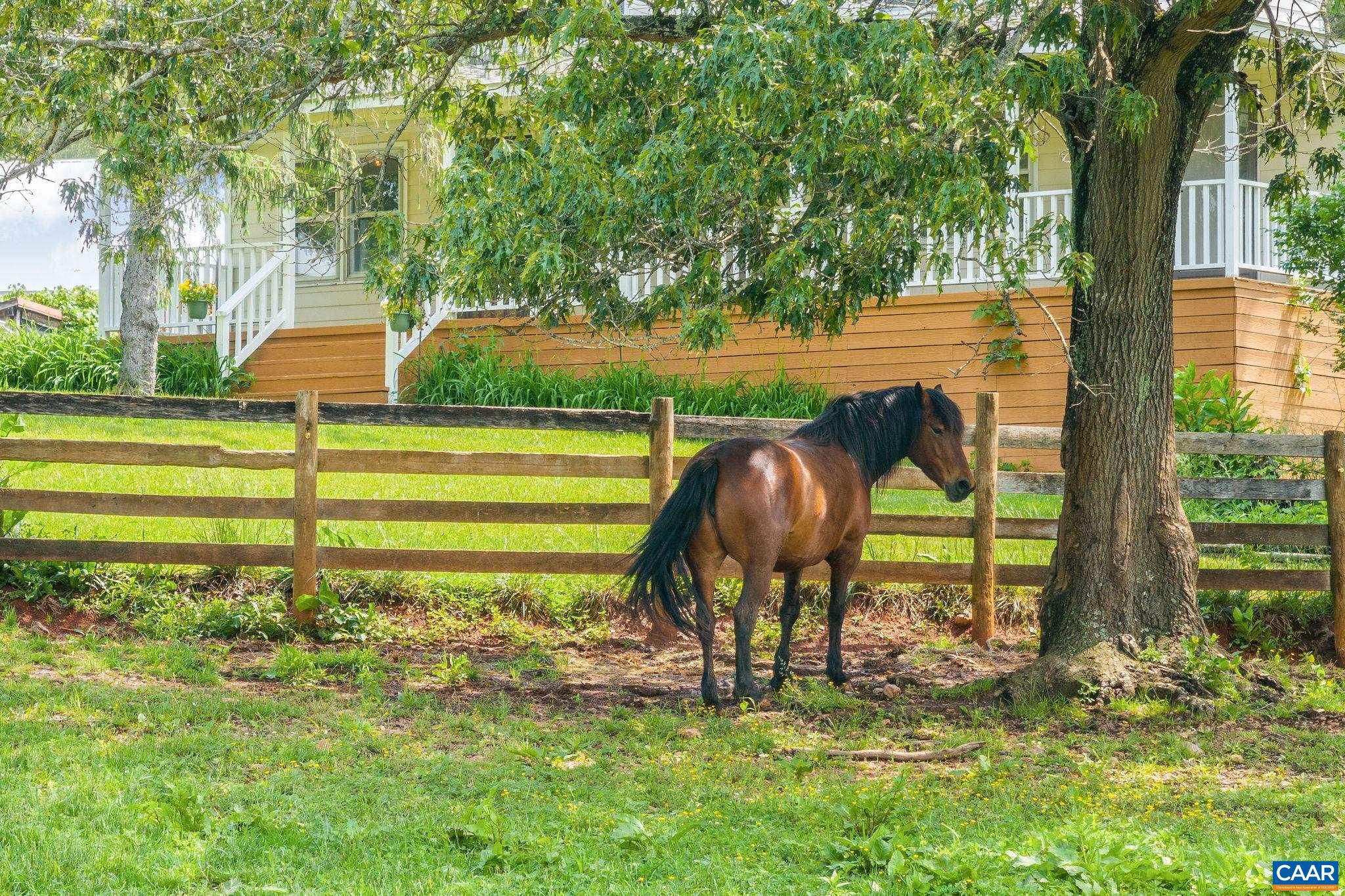 2205 S Amherst Hwy, Amherst