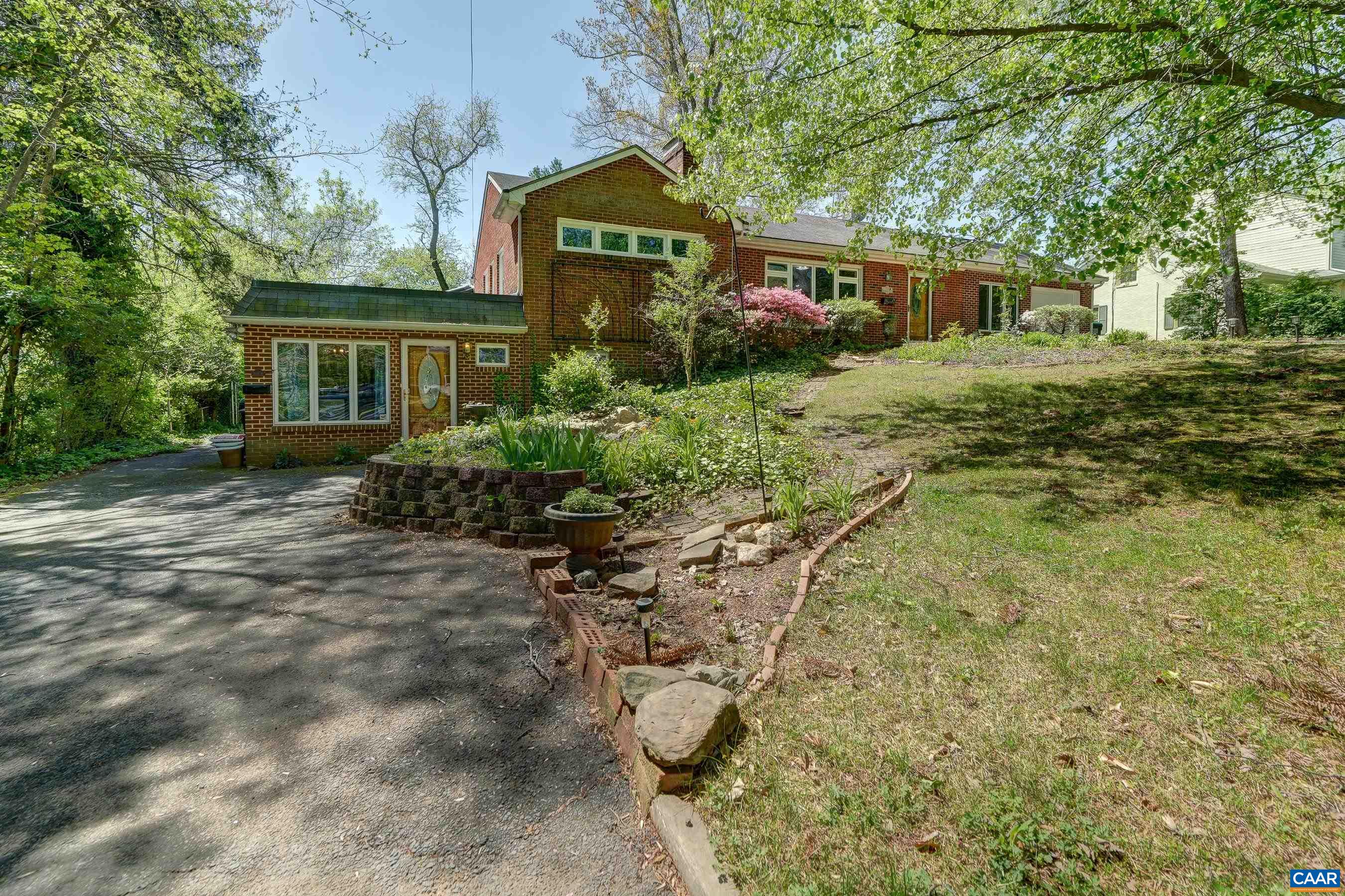 1514 Westwood Rd, Charlottesville