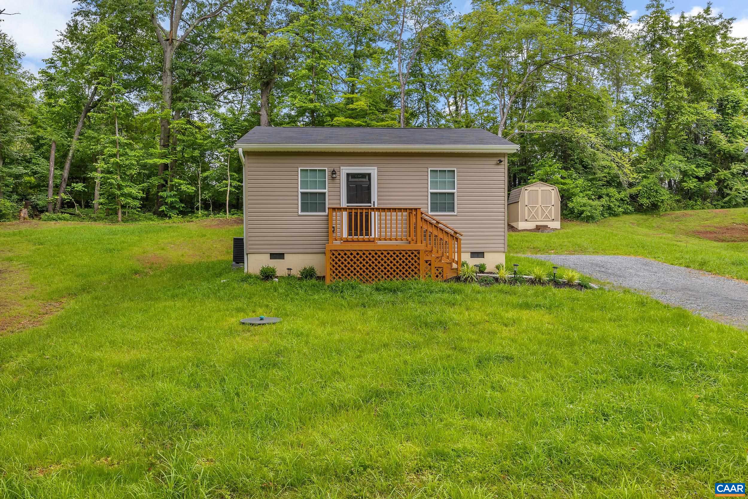 325 Louisa Ave, Mineral