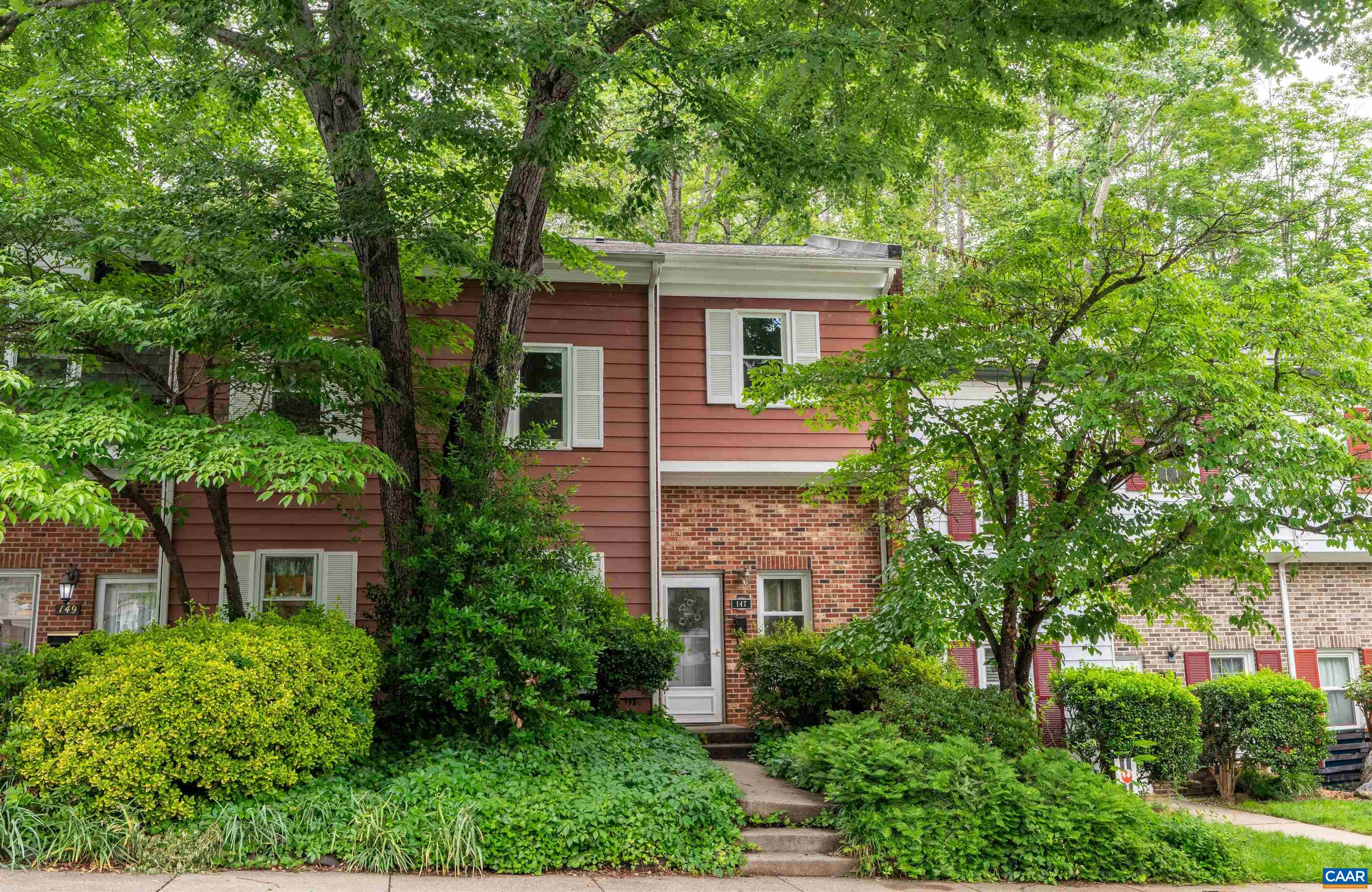 147 Scarborough Pl, Charlottesville
