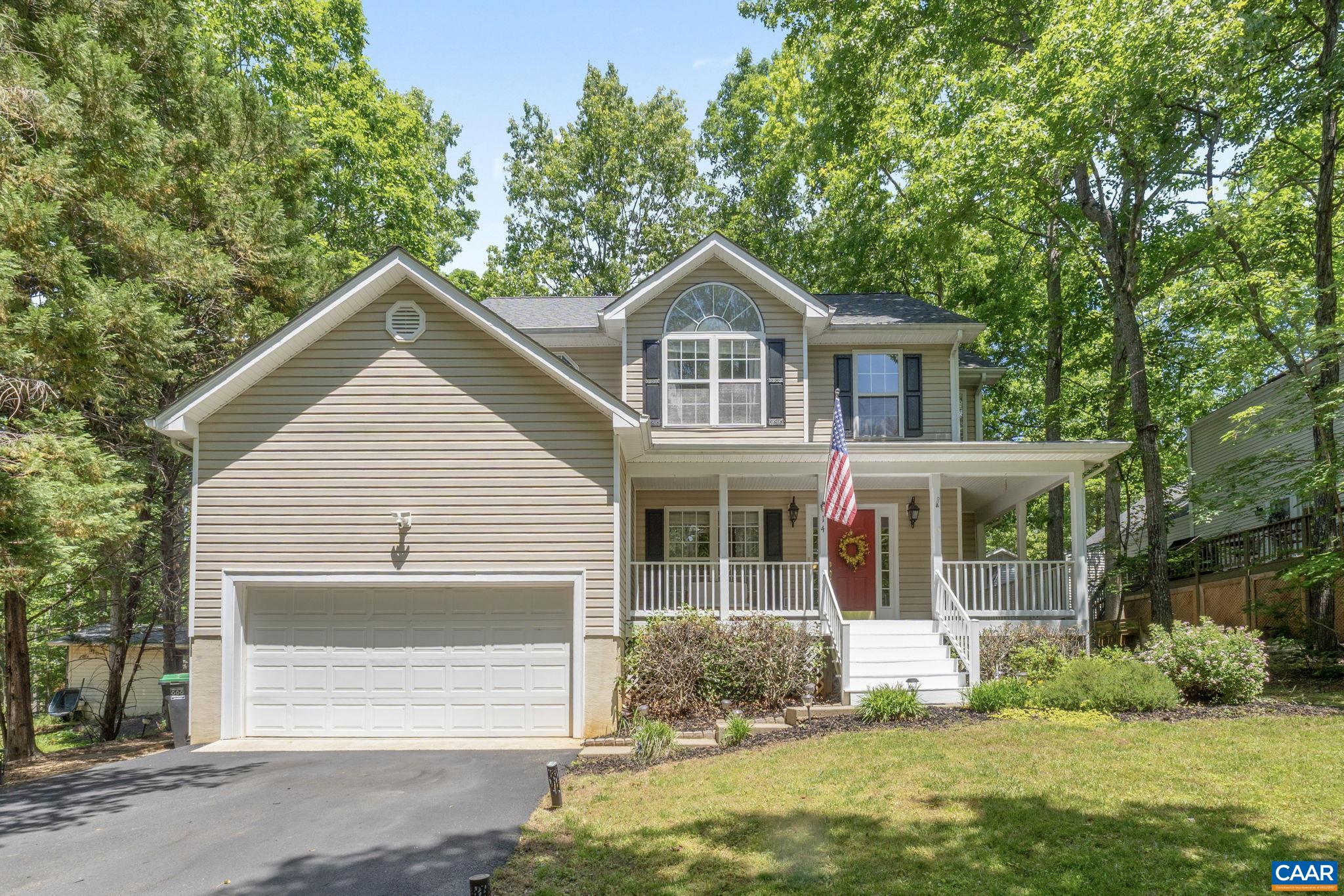 14 Patriot Ln, Palmyra
