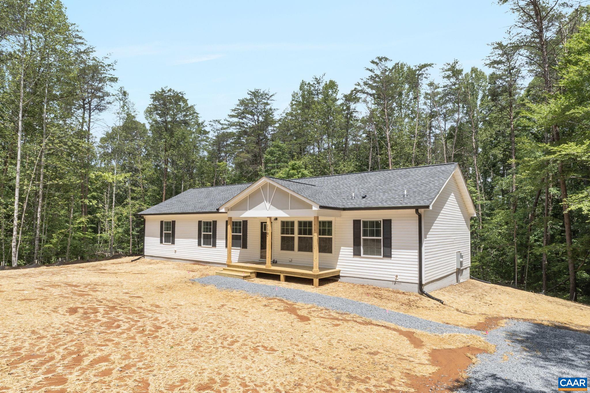110 Rockwall Dr, Louisa