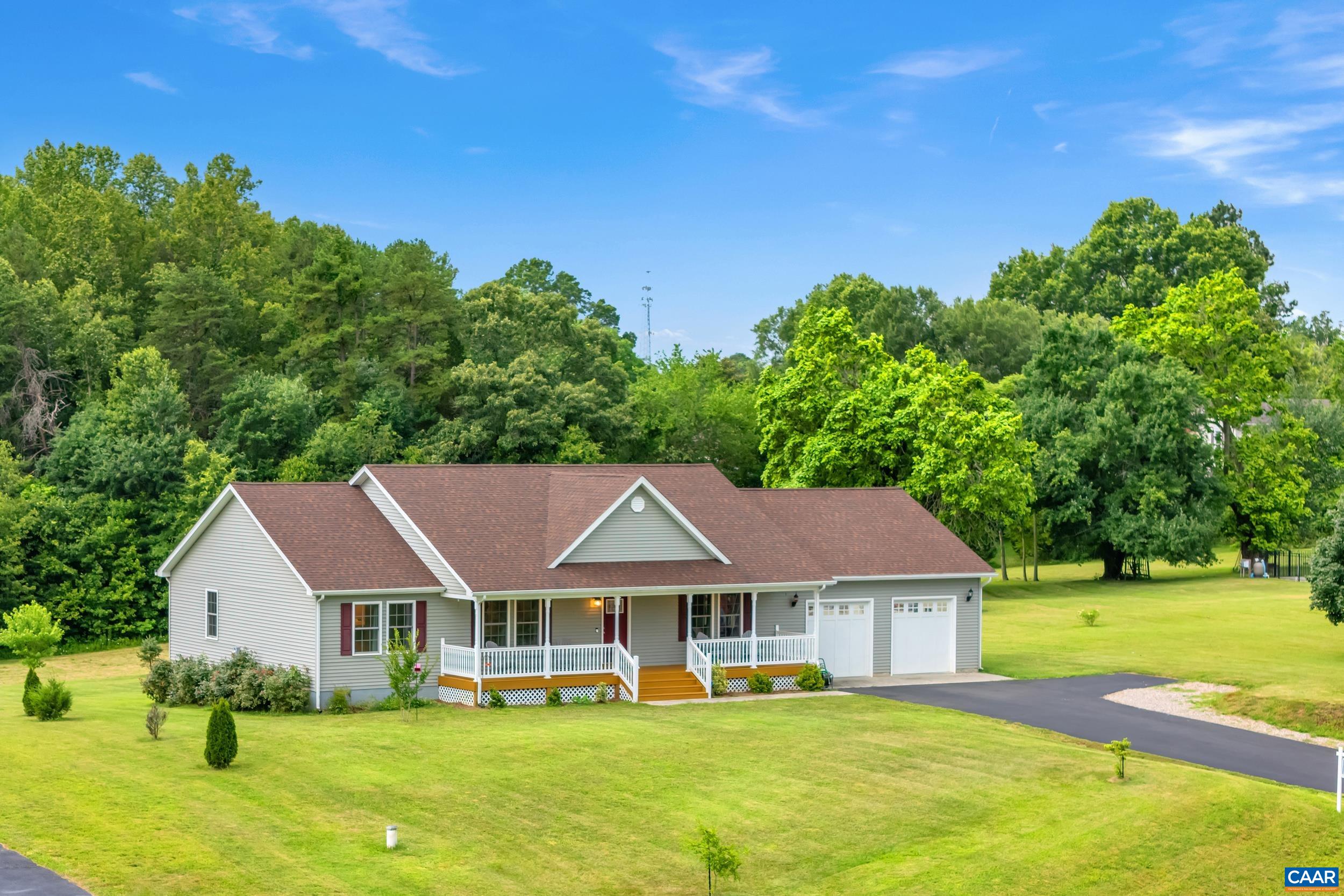 72 Lancaster Ct, Louisa