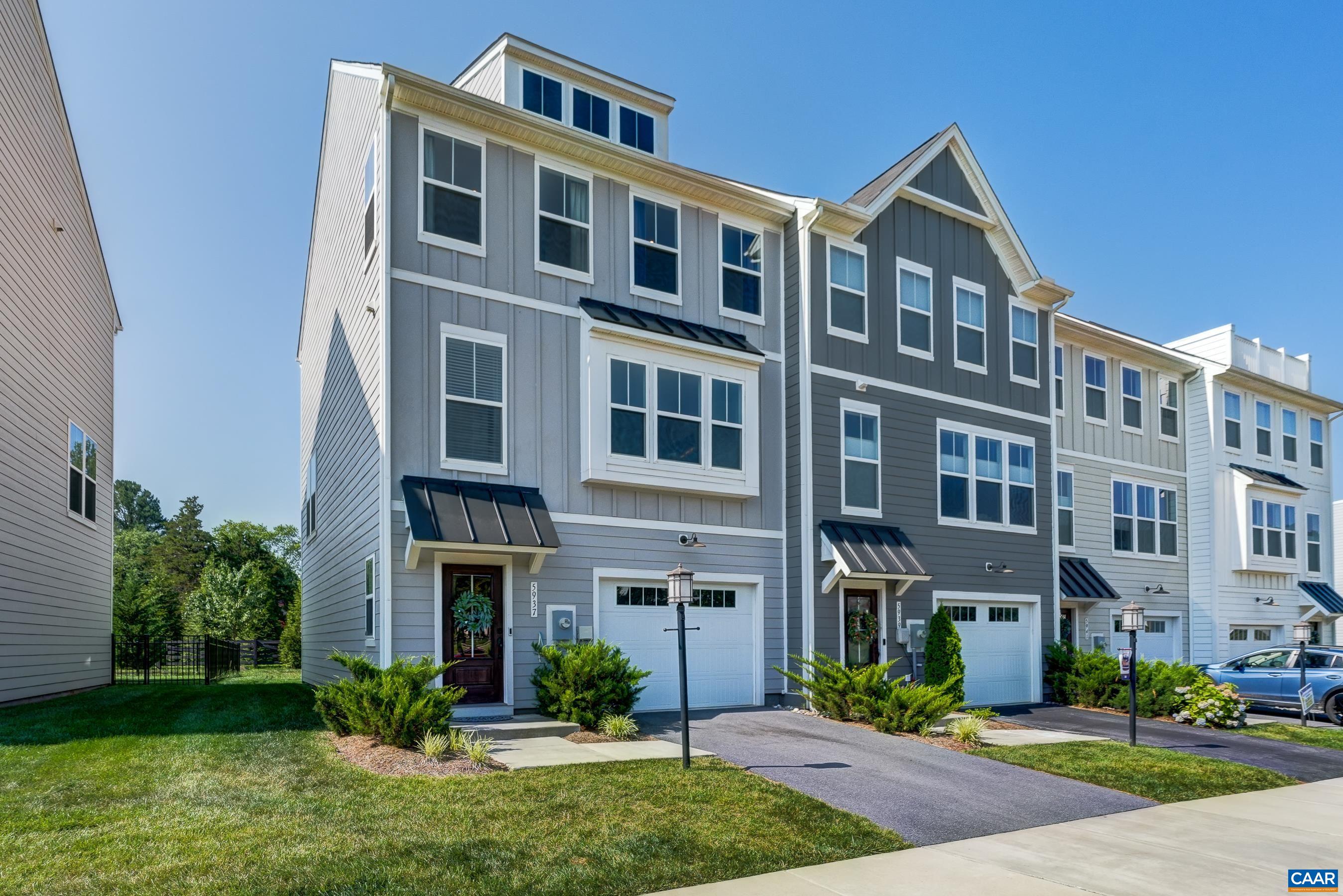 5937 Mccomb St, Crozet