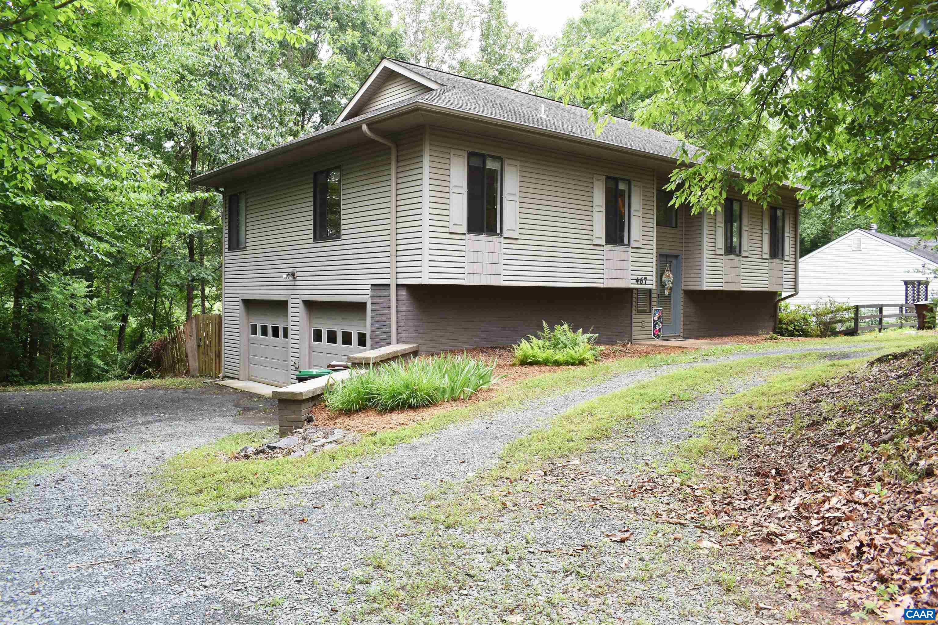 467 Jefferson Dr, Palmyra