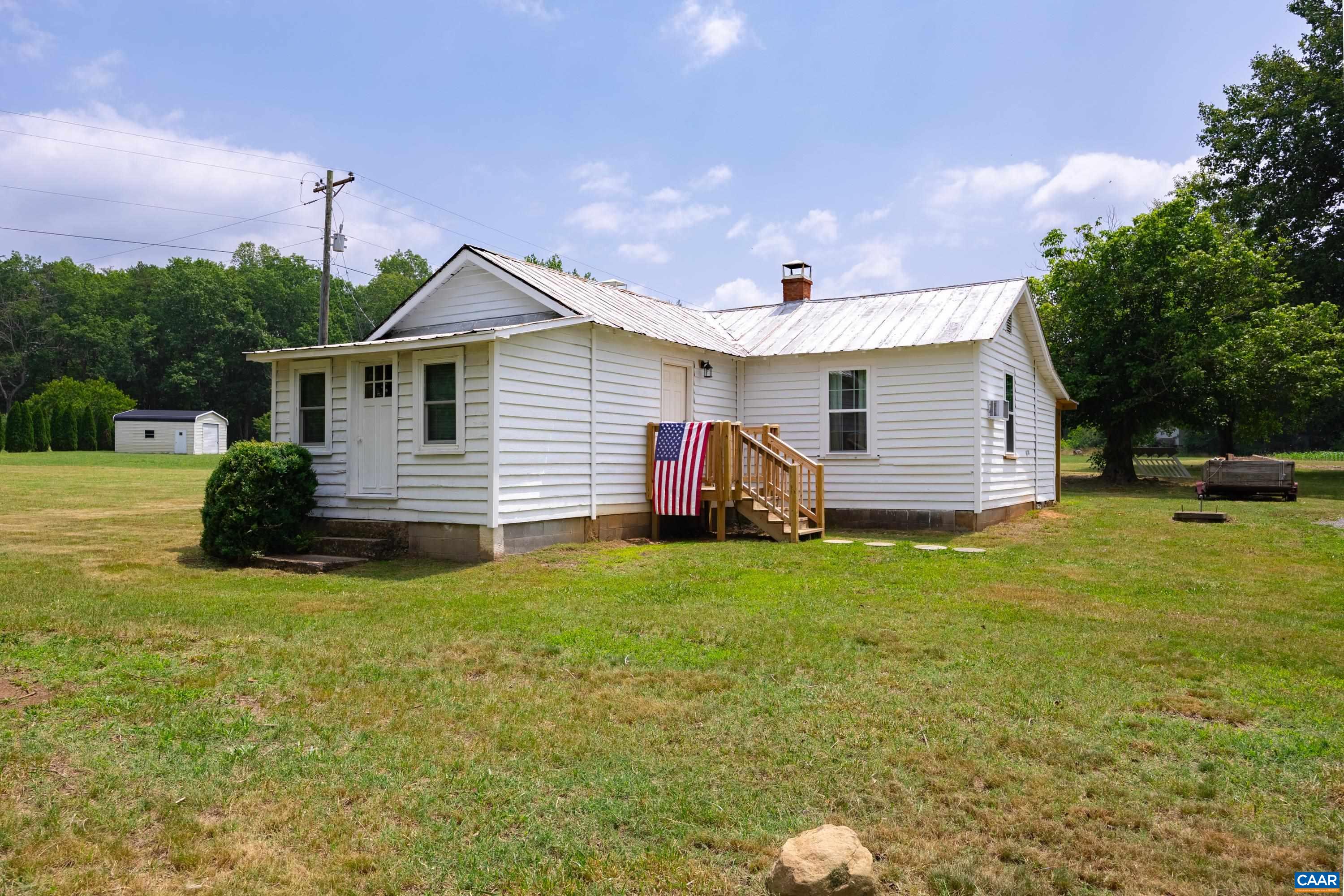 16468 S Constitution Hwy, Scottsville