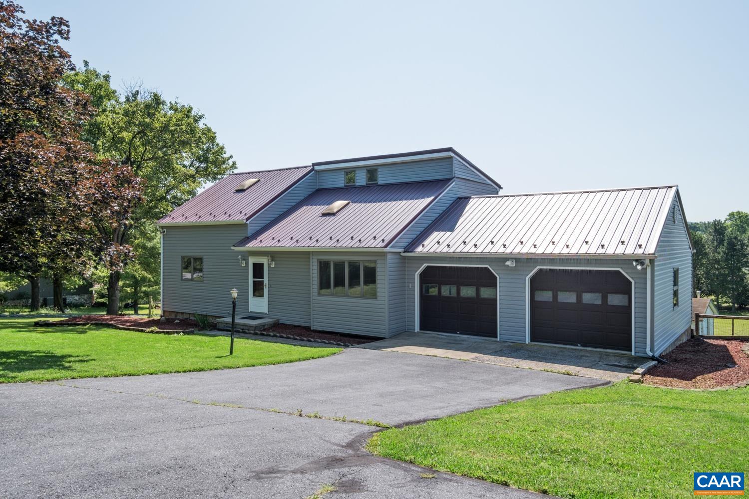 634 Augusta Farms Rd, Waynesboro