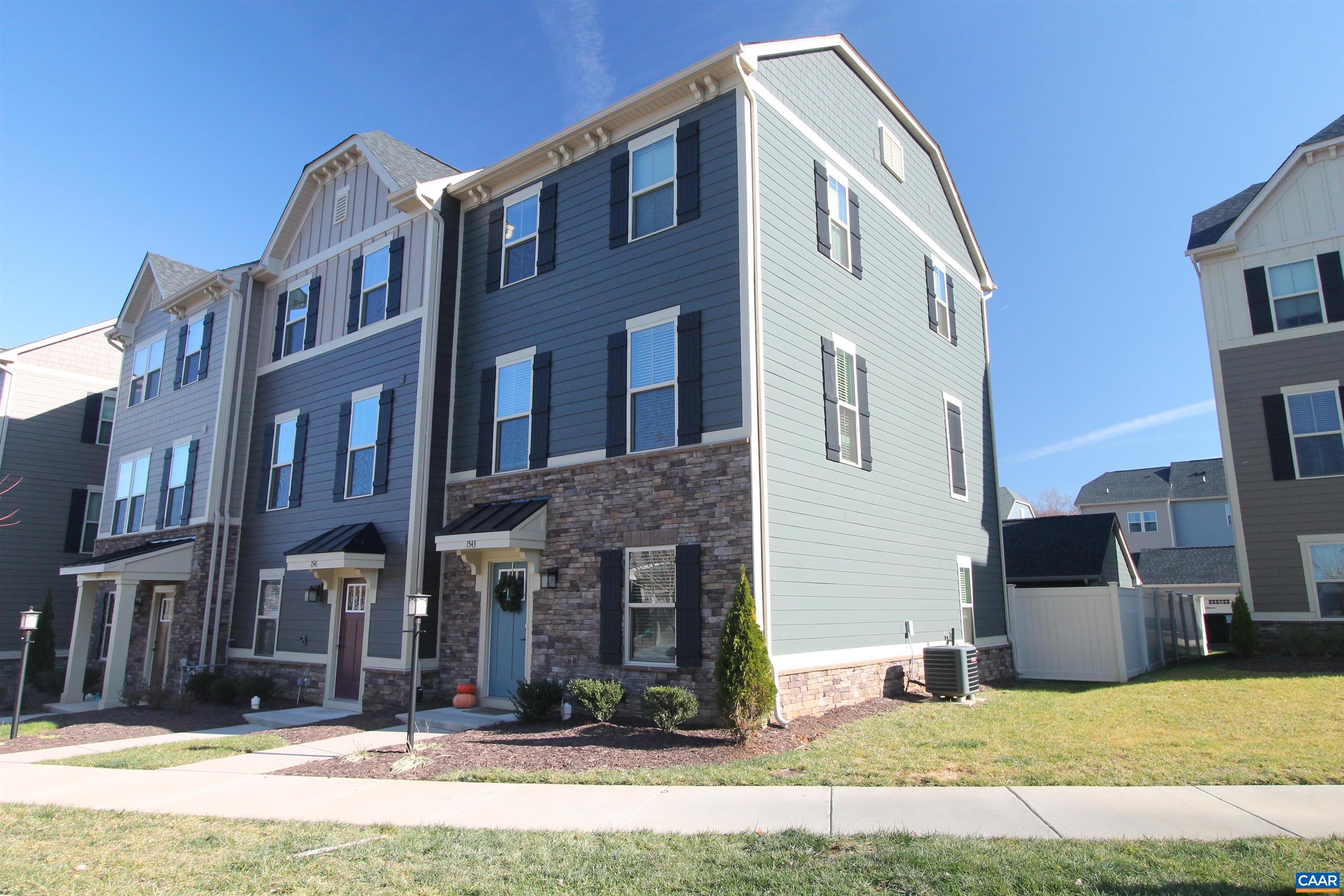 1543 Delphi Ln, Charlottesville