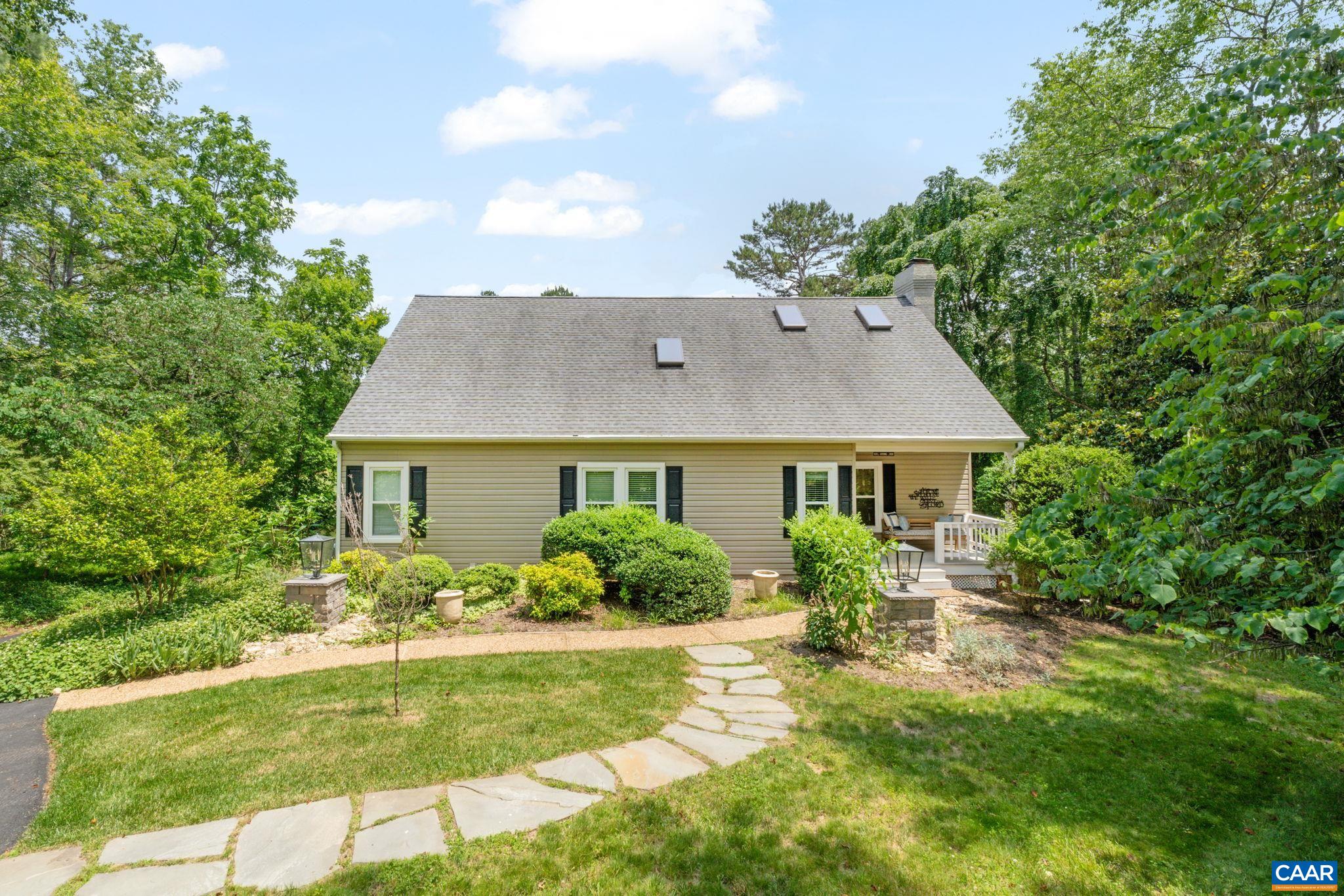 2 Oak Grove, Palmyra