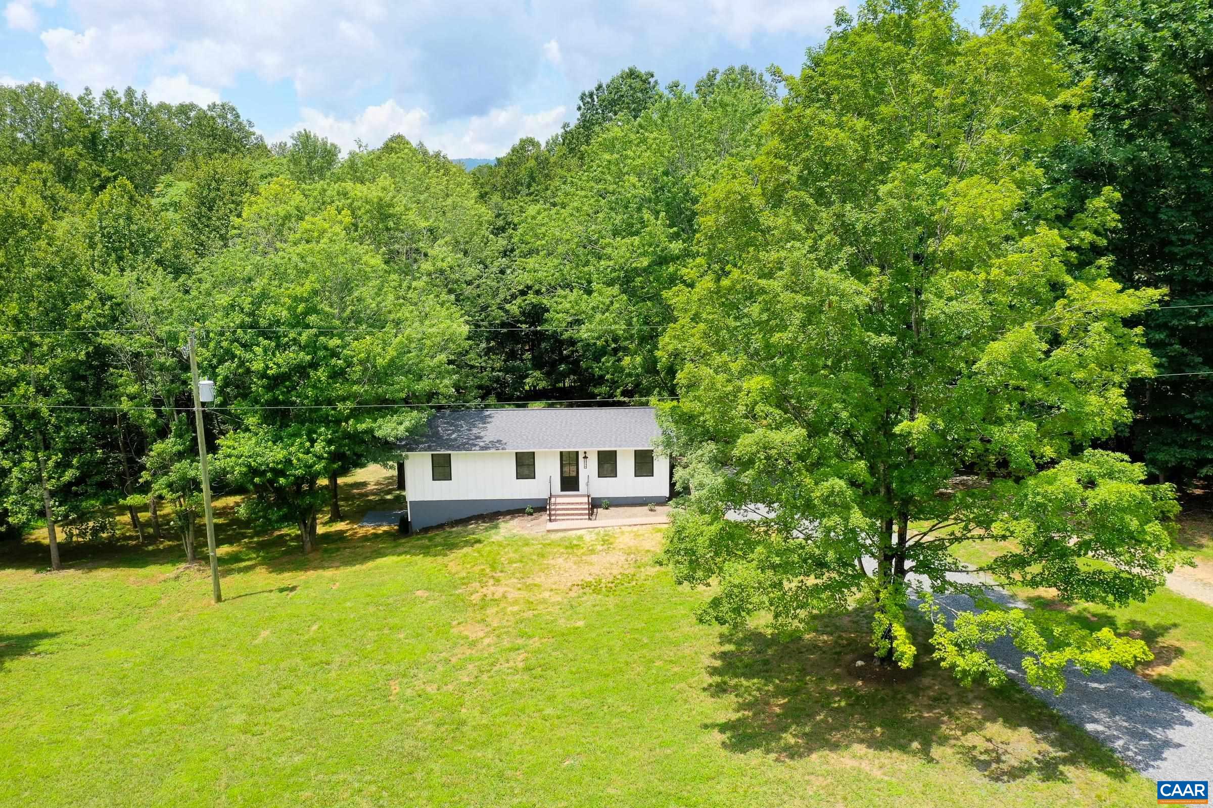 1038 Smith Rd, Afton